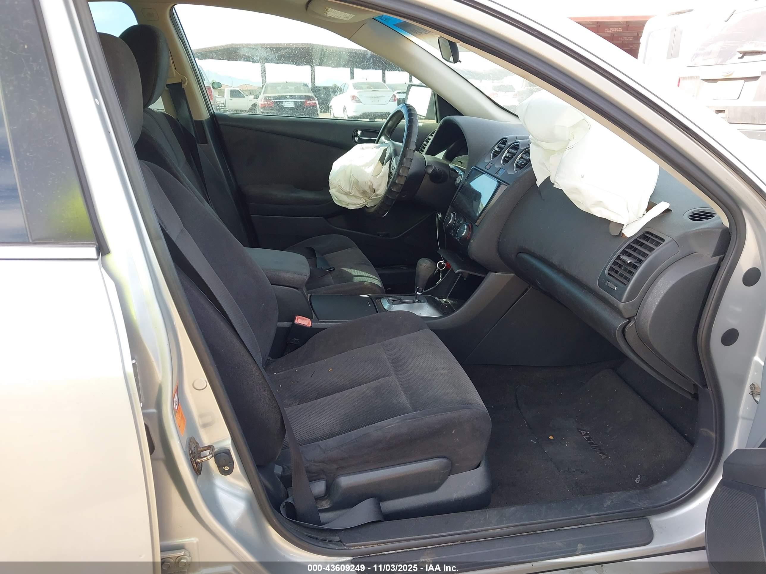 NISSAN ALTIMA image 5