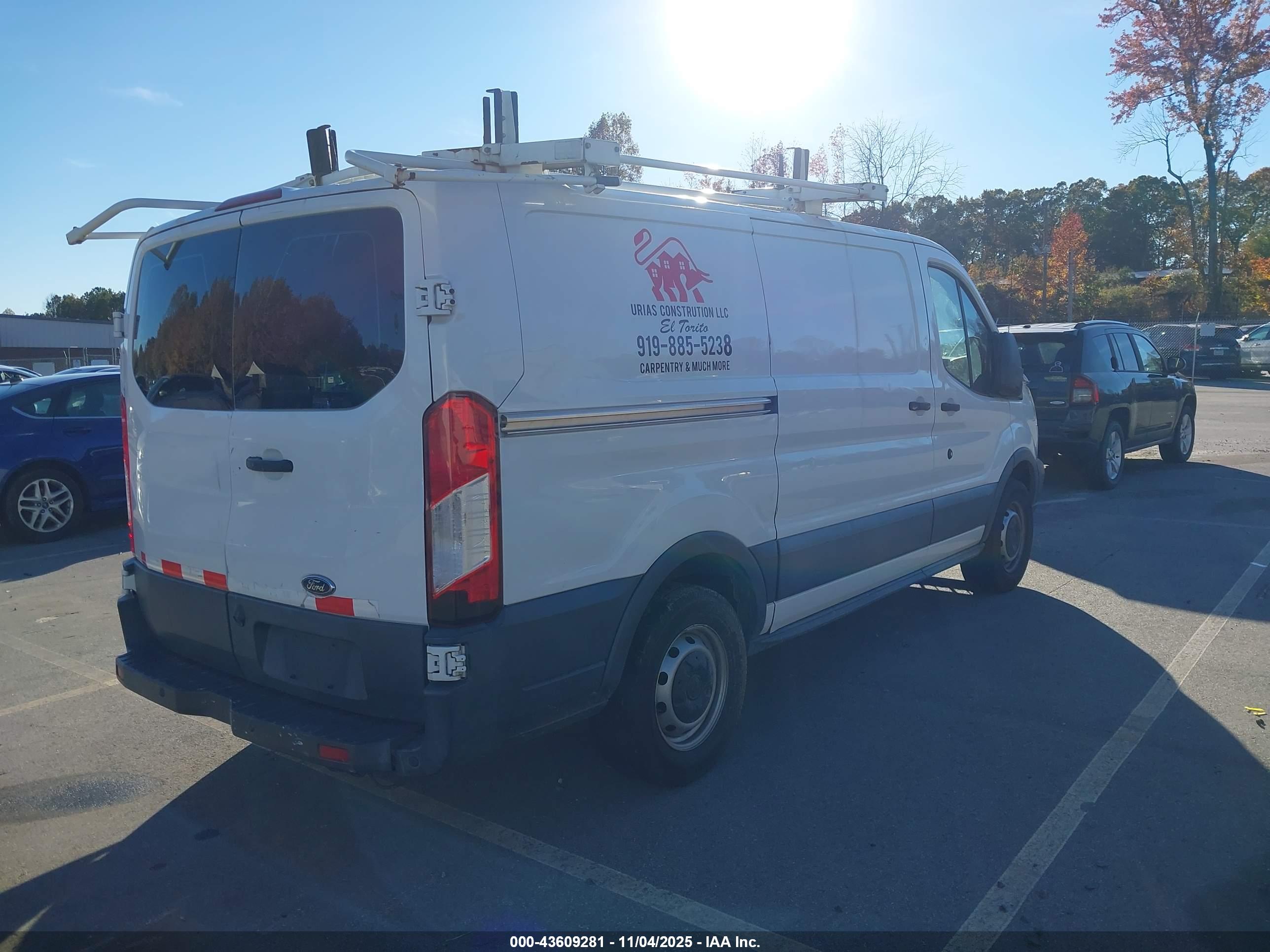 FORD TRANSIT-150 image 4