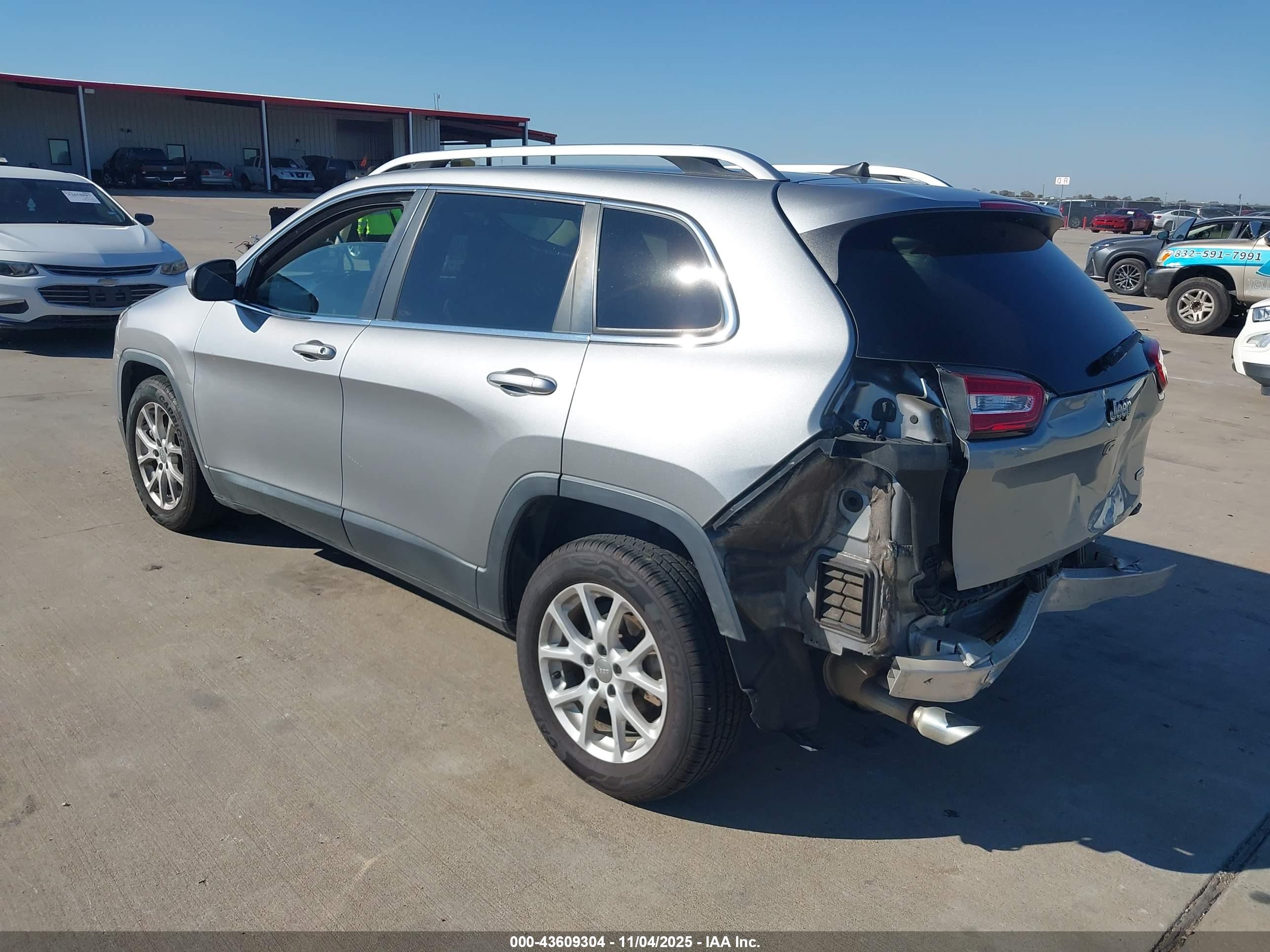 JEEP CHEROKEE image 3
