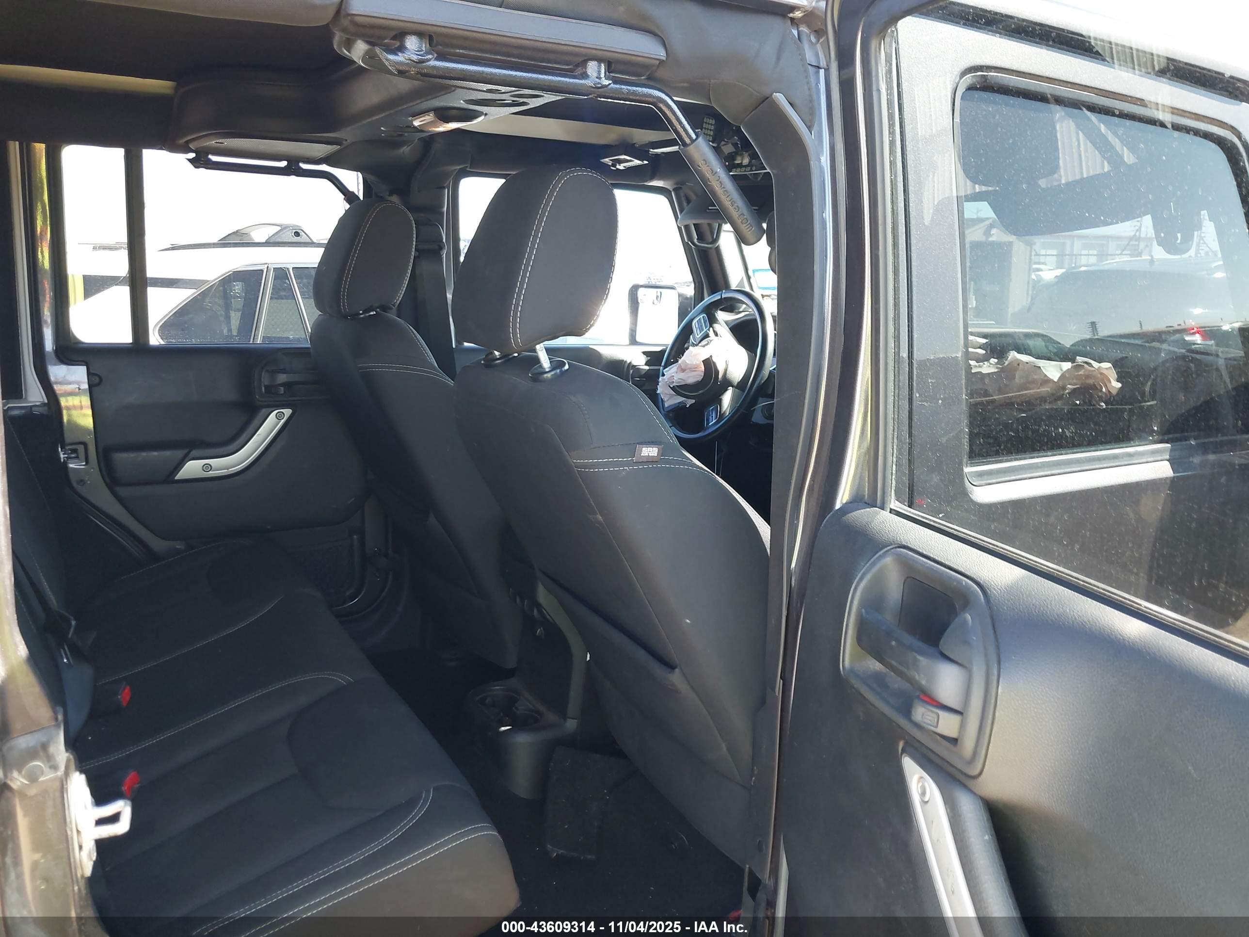 JEEP WRANGLER image 8