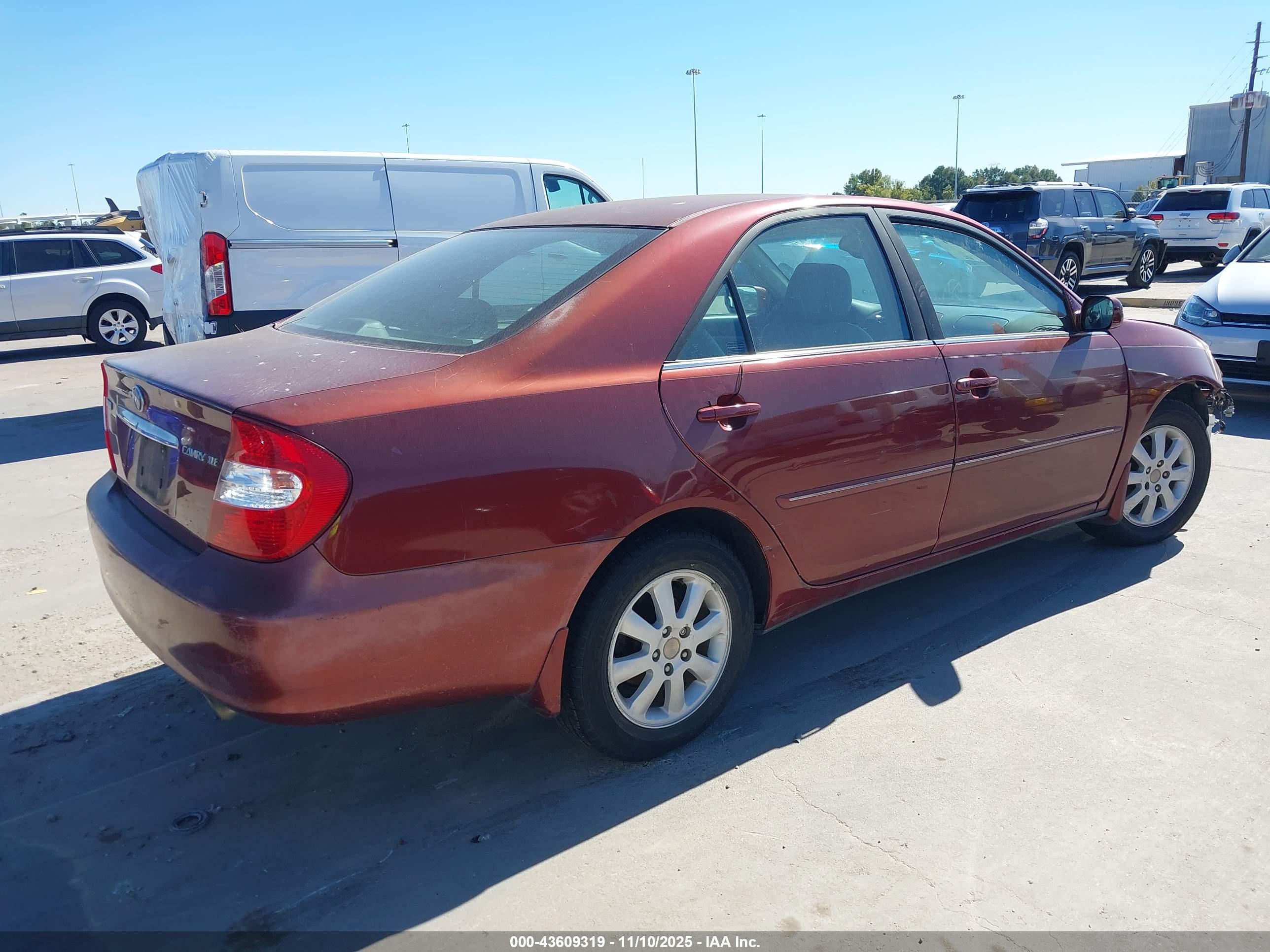 TOYOTA CAMRY image 4