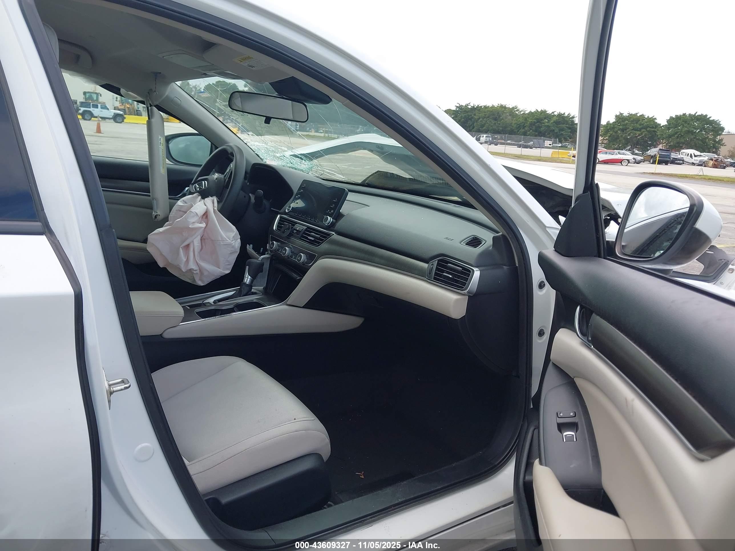 HONDA ACCORD image 5