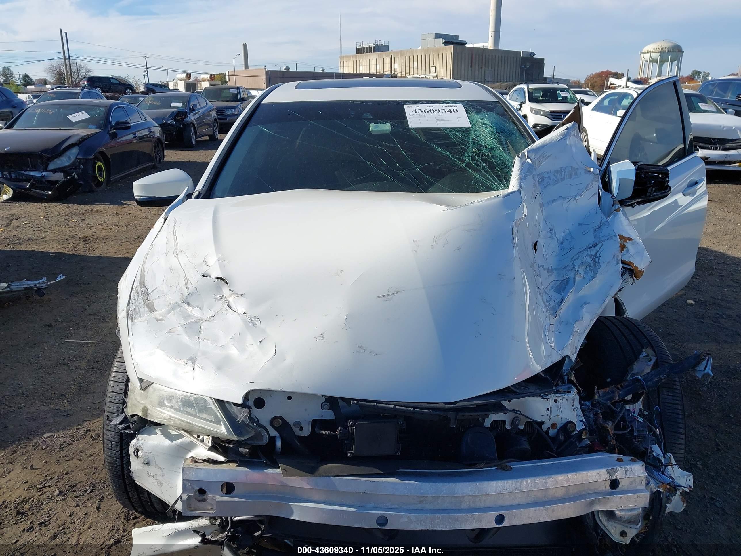 ACURA TLX image 10