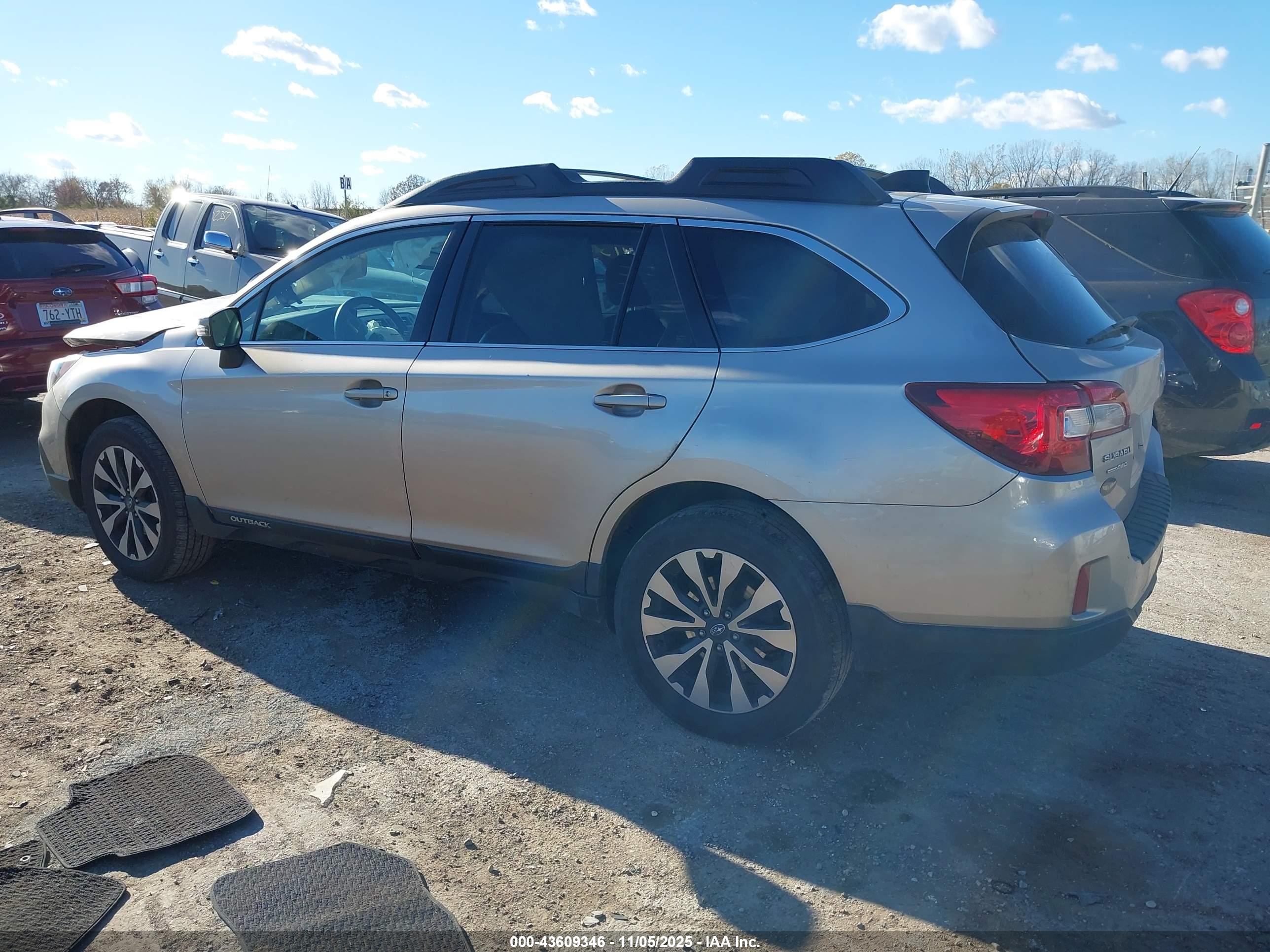 SUBARU OUTBACK image 3