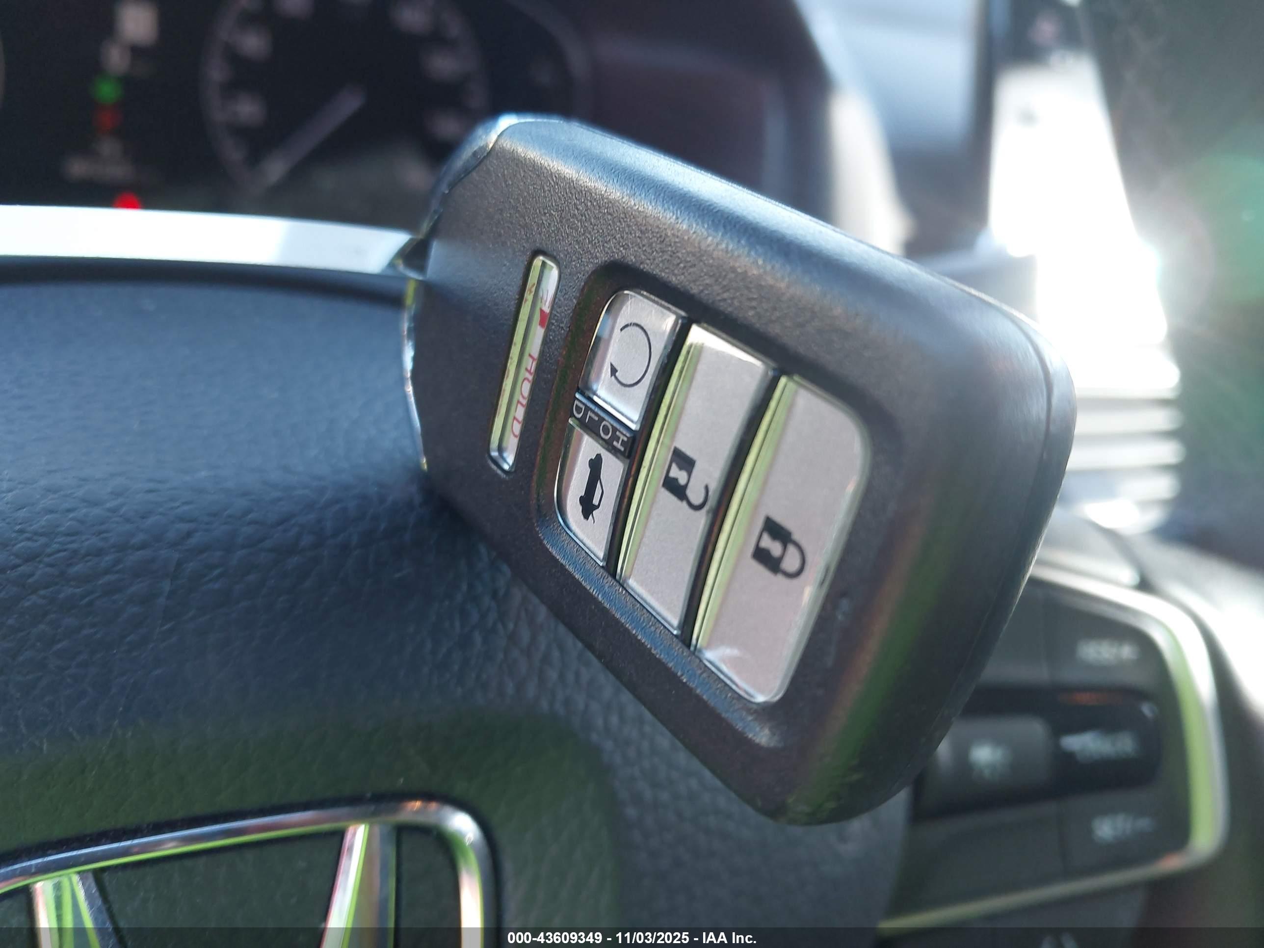 HONDA ACCORD image 11
