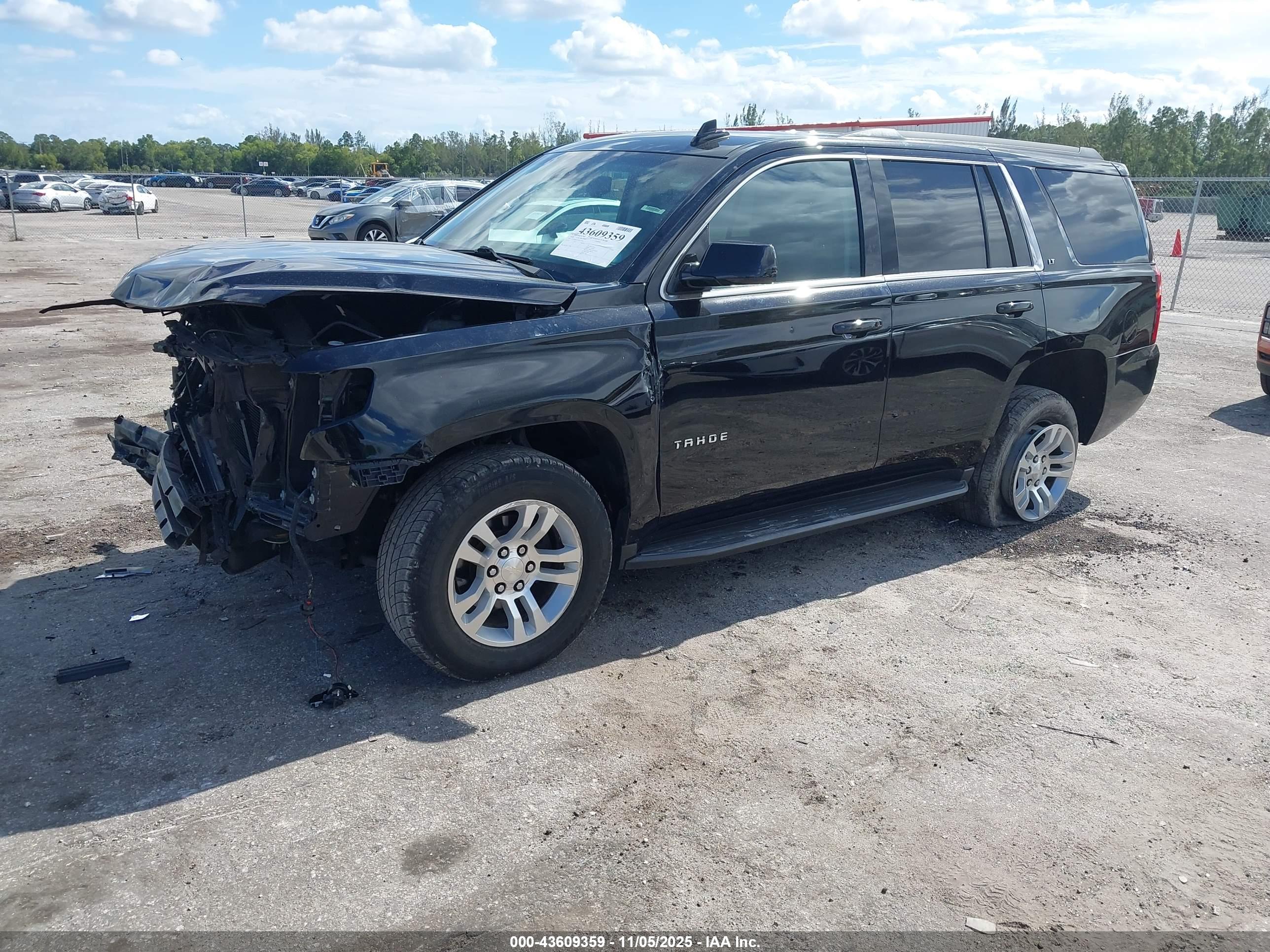 CHEVROLET TAHOE image 2