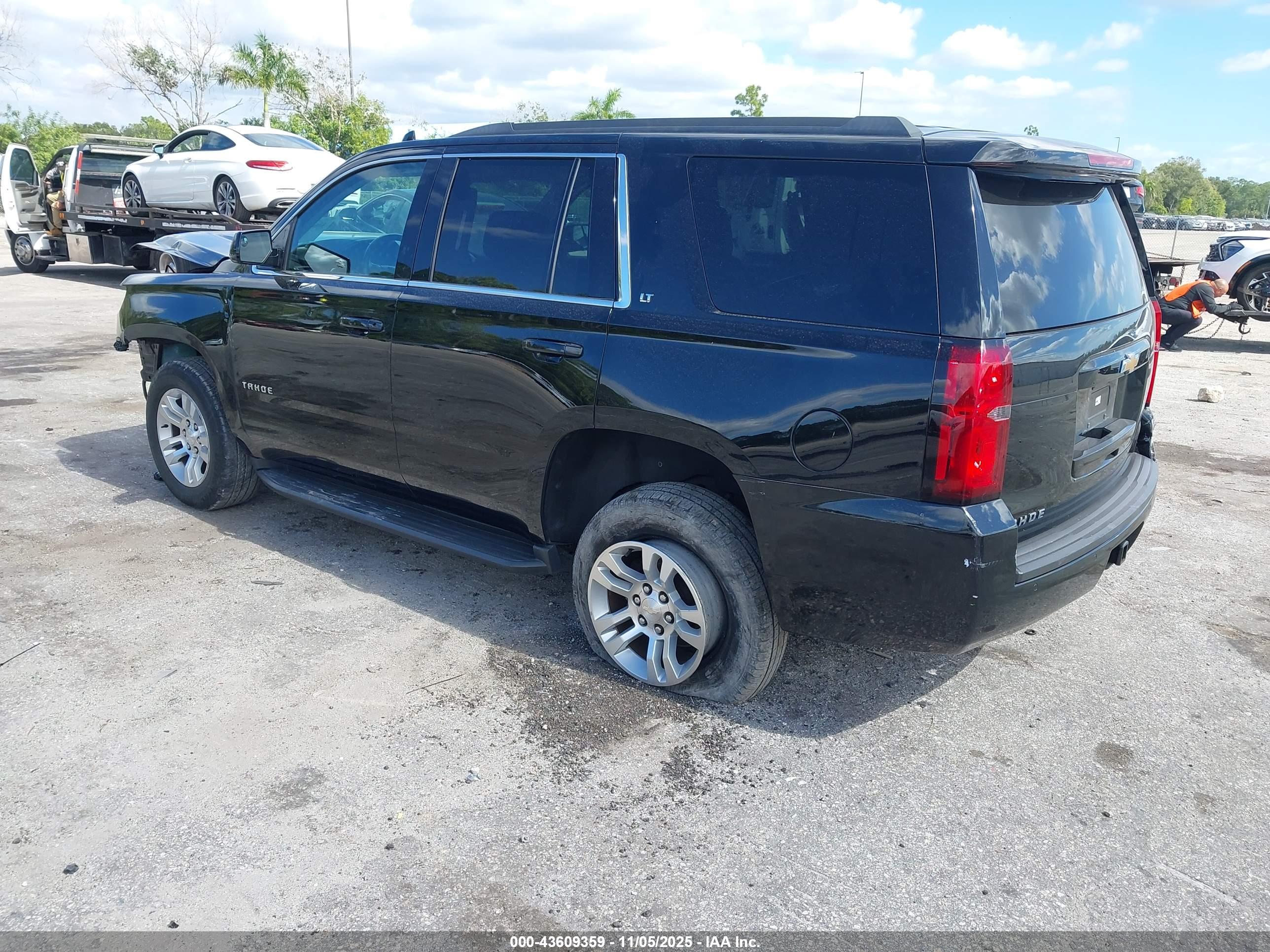 CHEVROLET TAHOE image 3