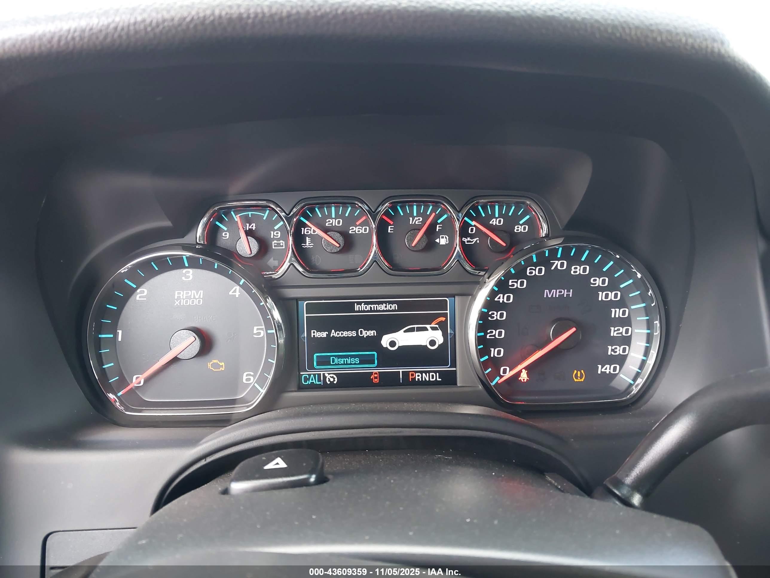 CHEVROLET TAHOE image 7
