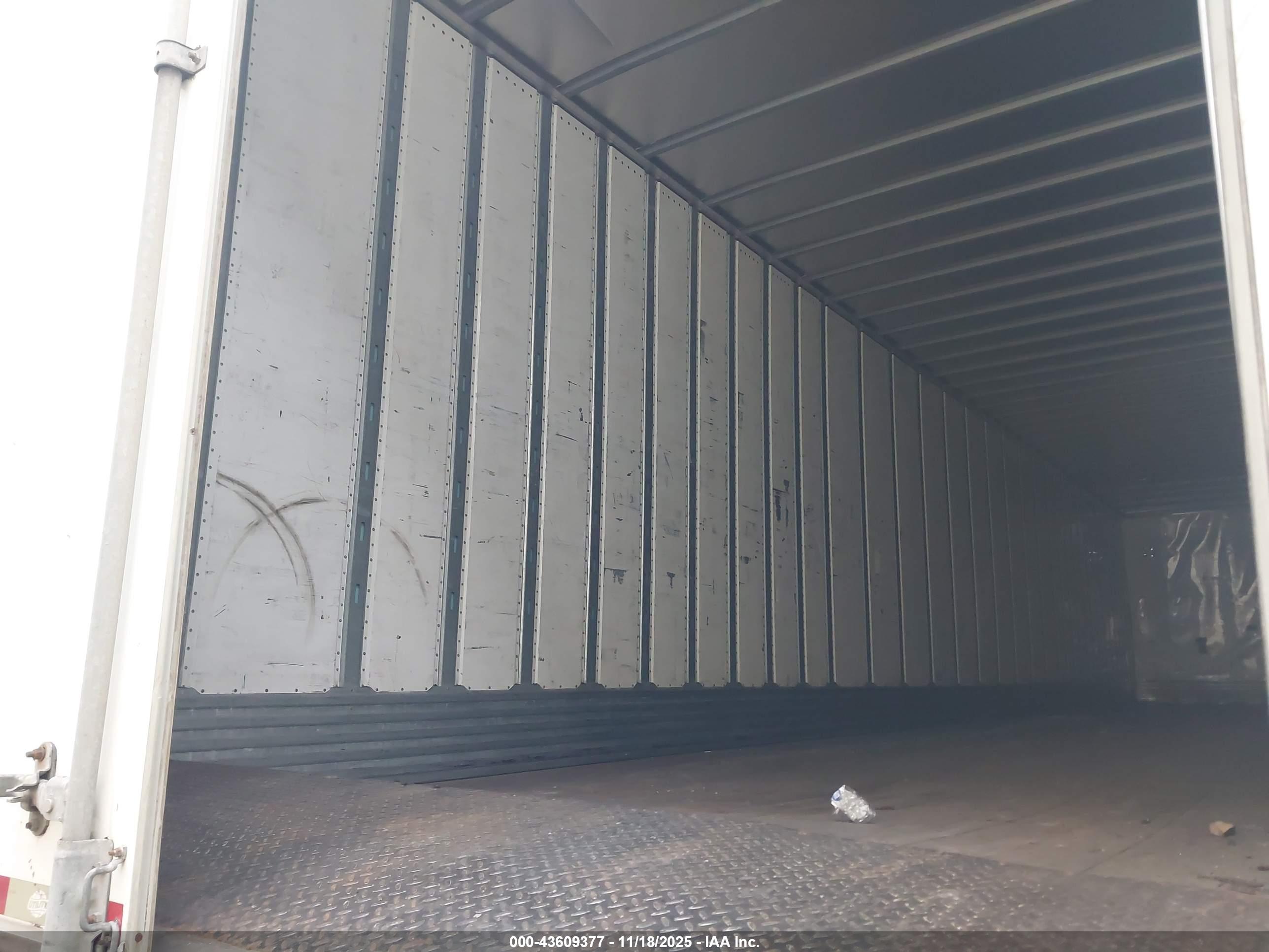 UTILITY TRAILER image 5