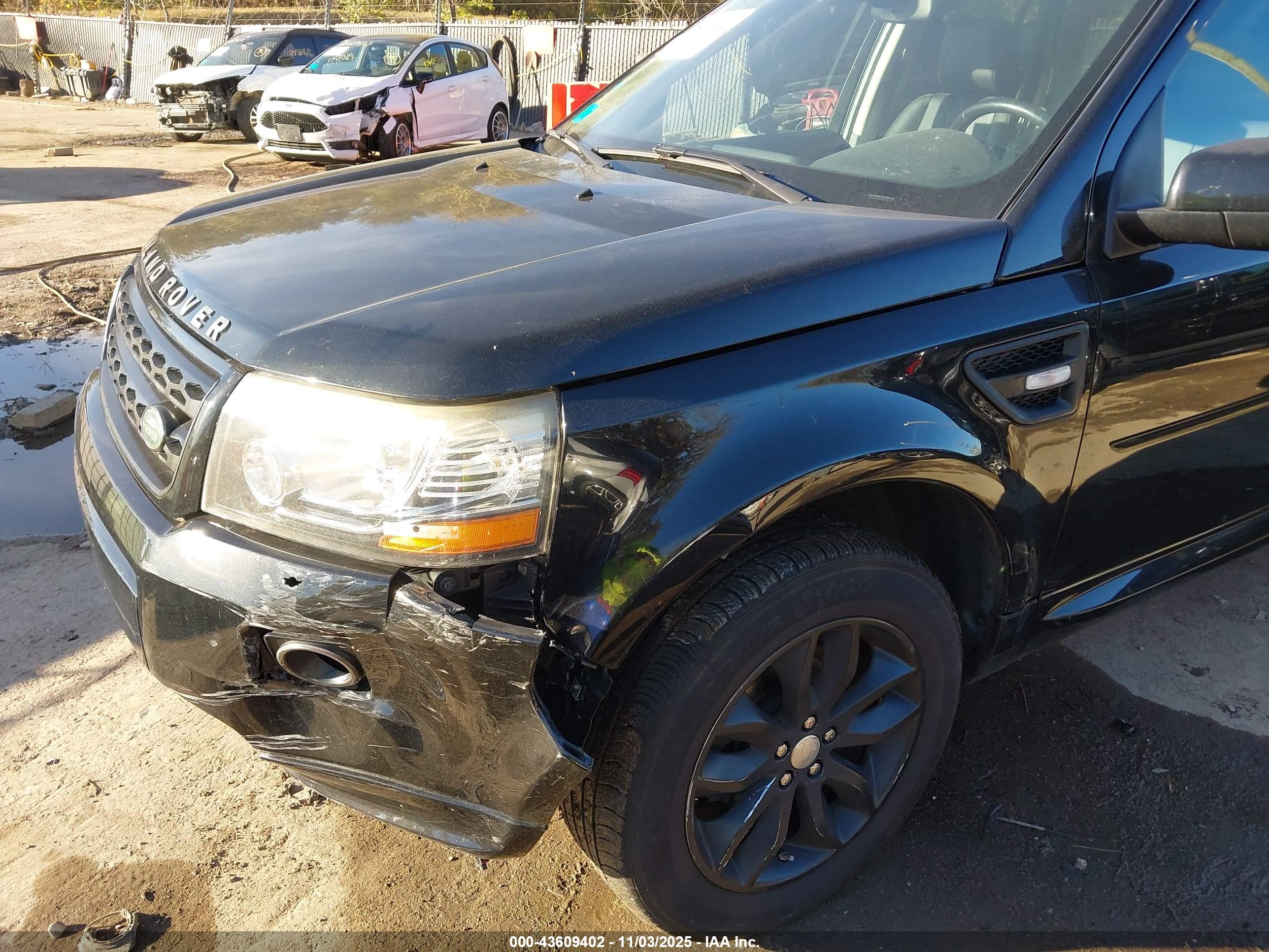 LAND ROVER image 6
