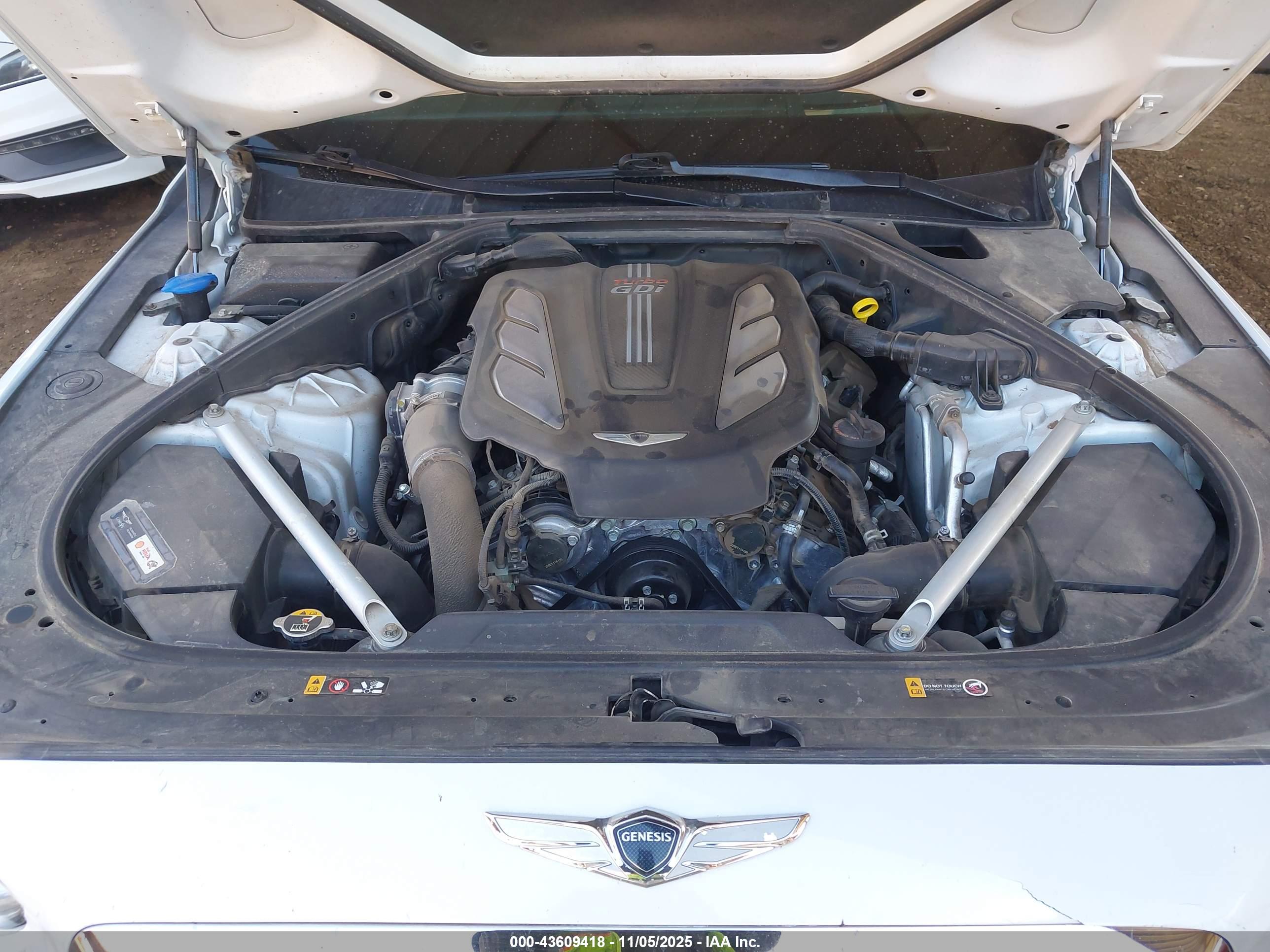GENESIS G90 image 10