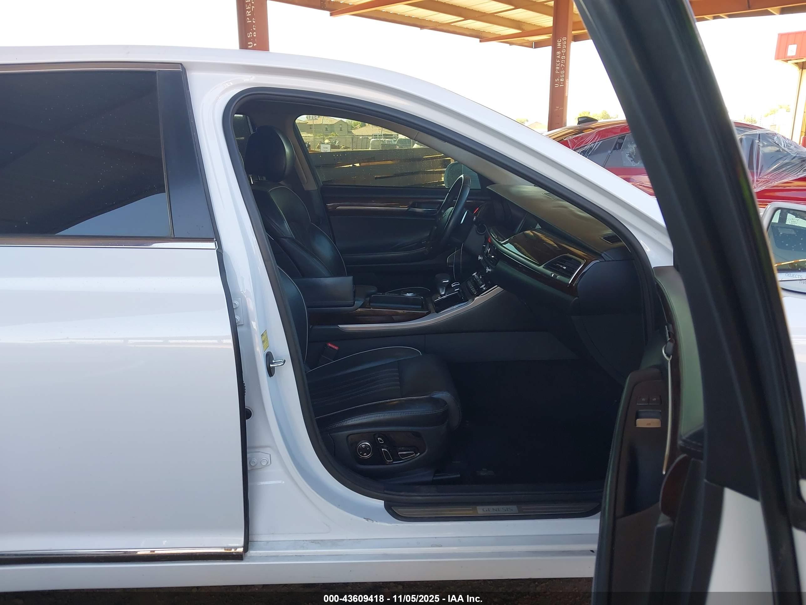 GENESIS G90 image 5