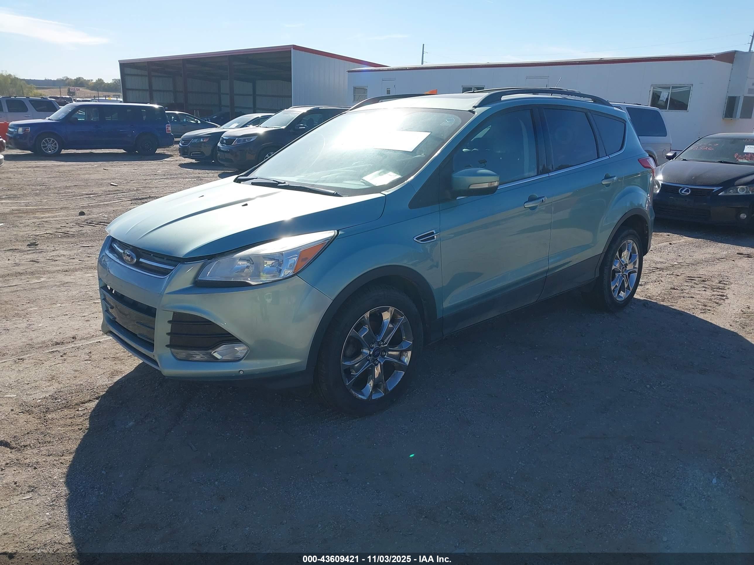 FORD ESCAPE image 2