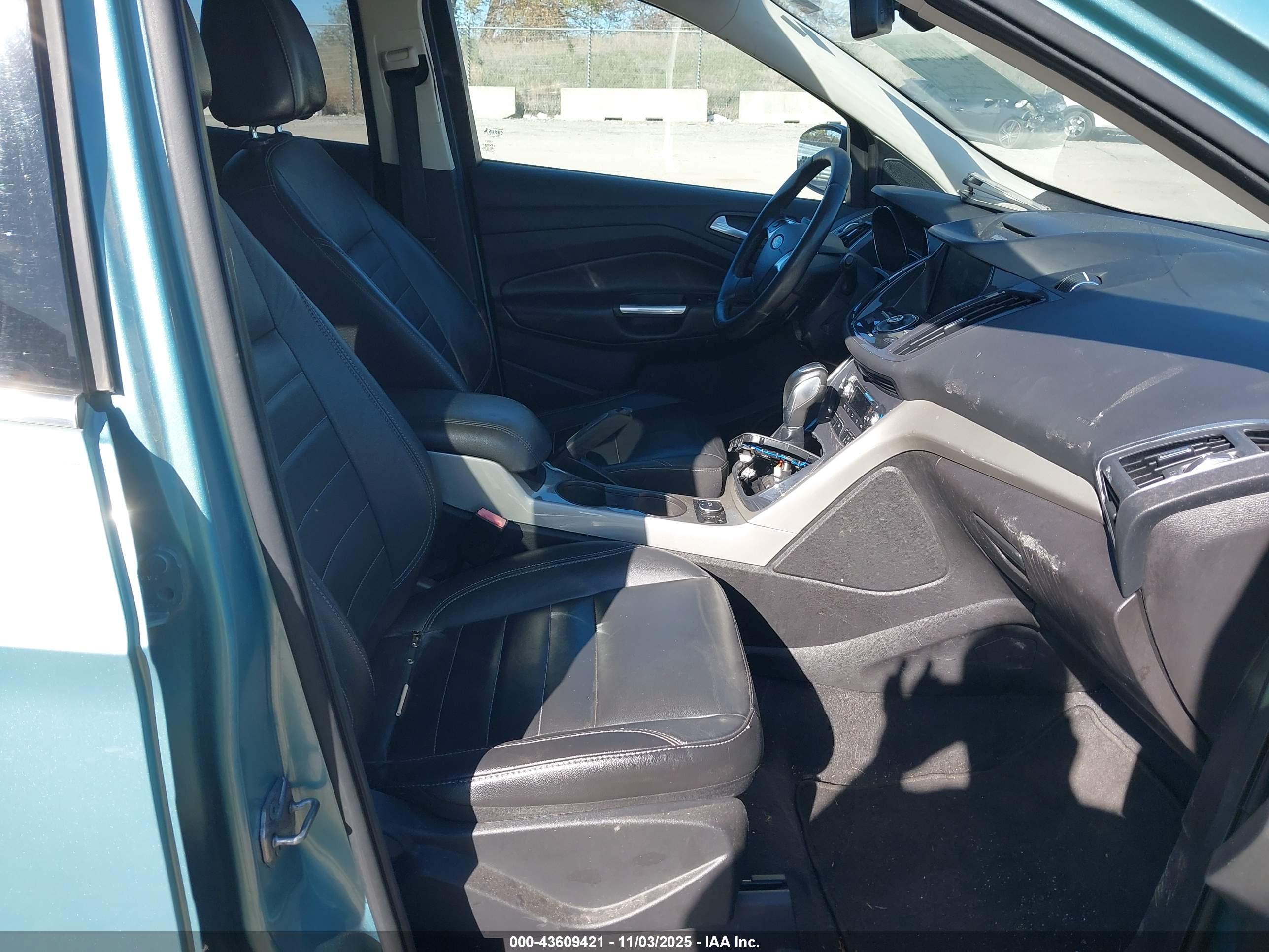 FORD ESCAPE image 5