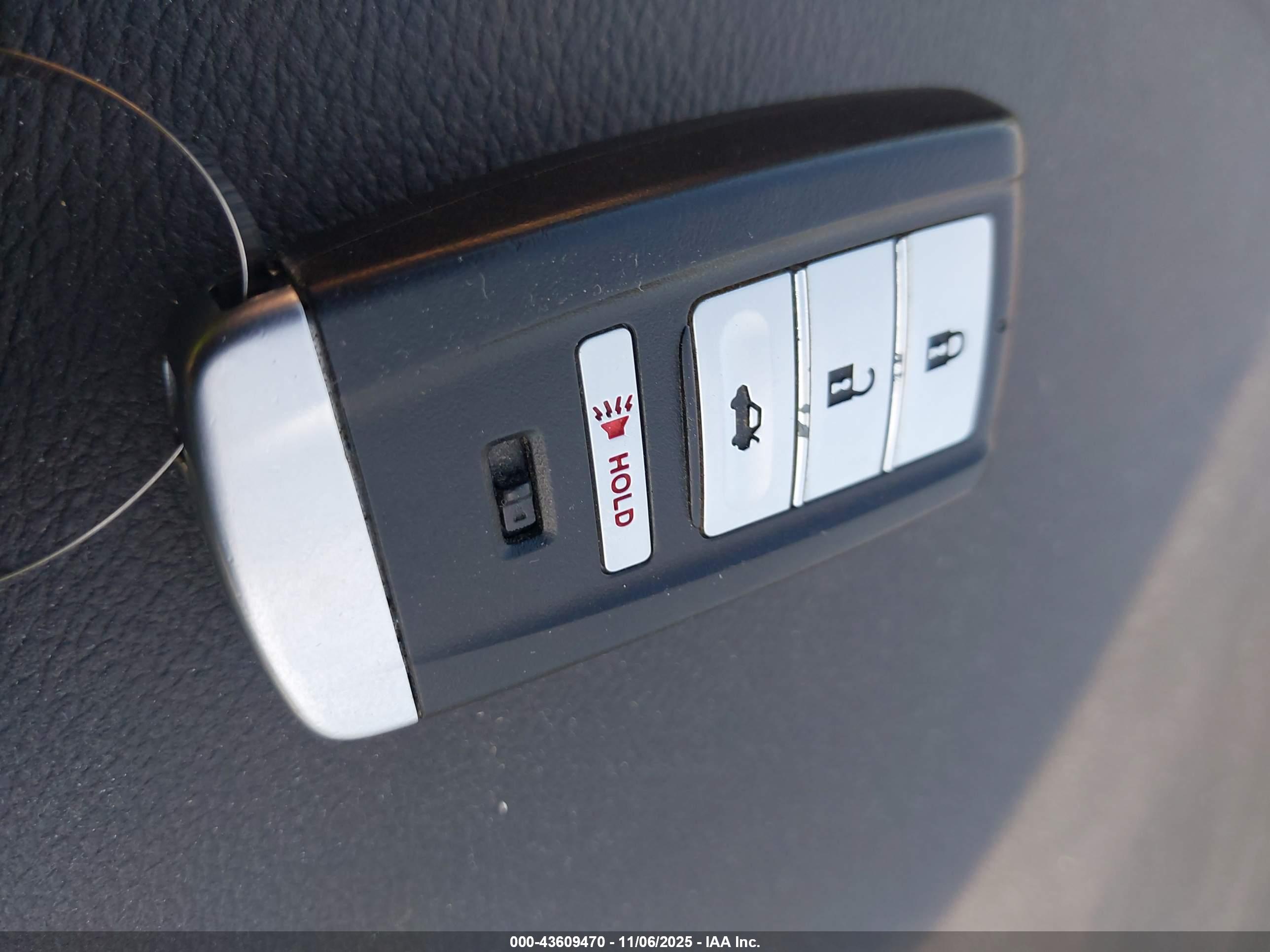 ACURA TLX image 11