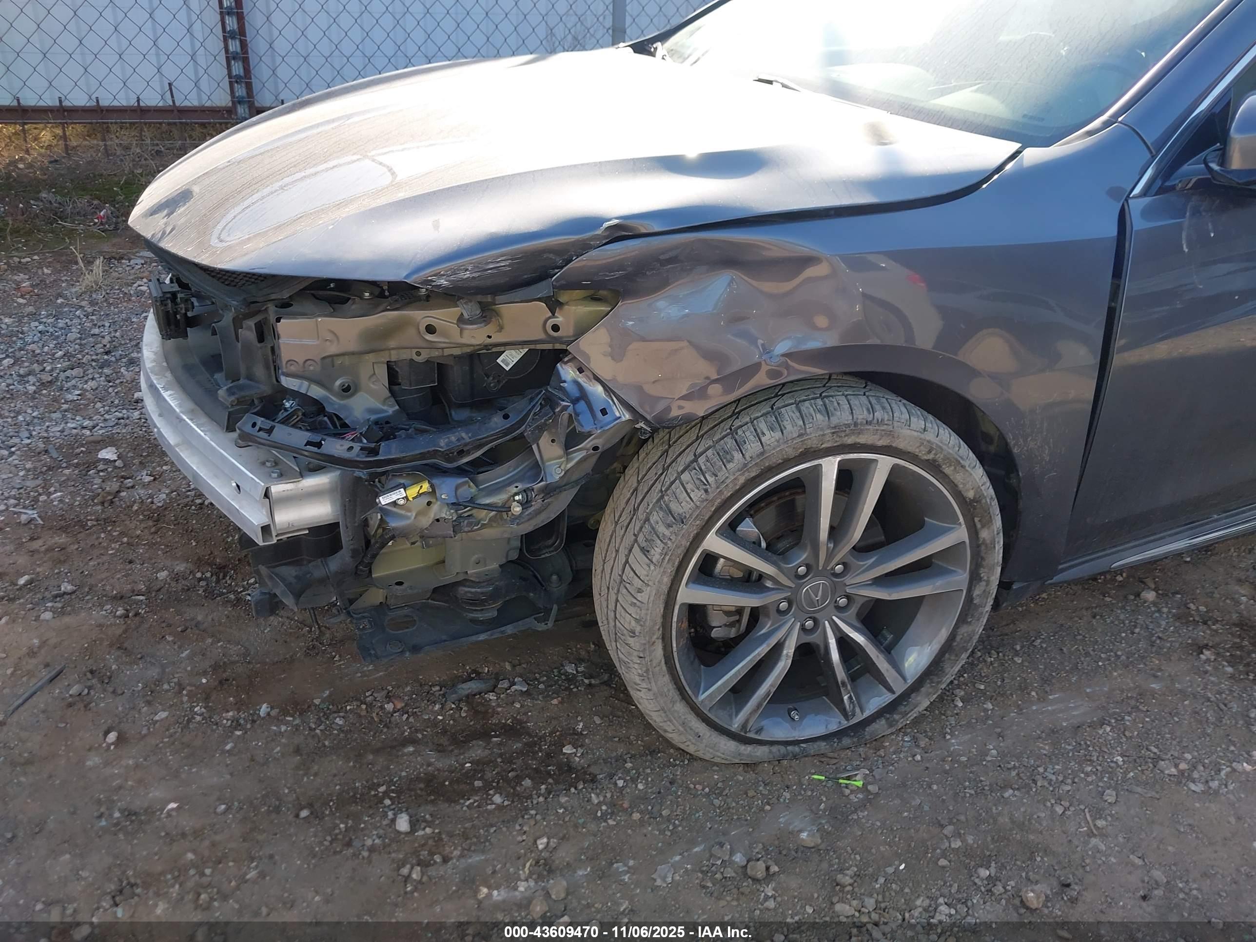 ACURA TLX image 6
