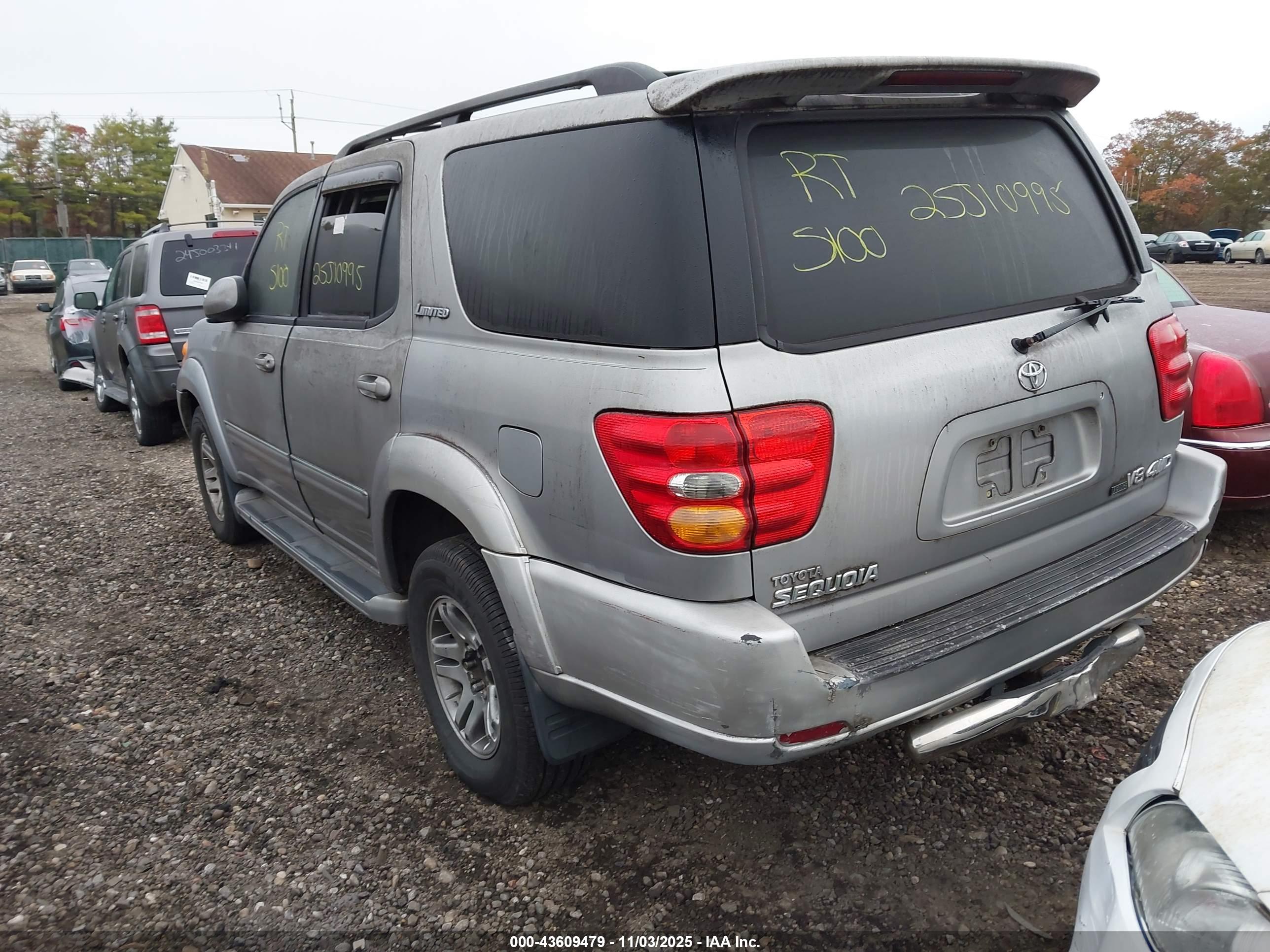 TOYOTA SEQUOIA image 3