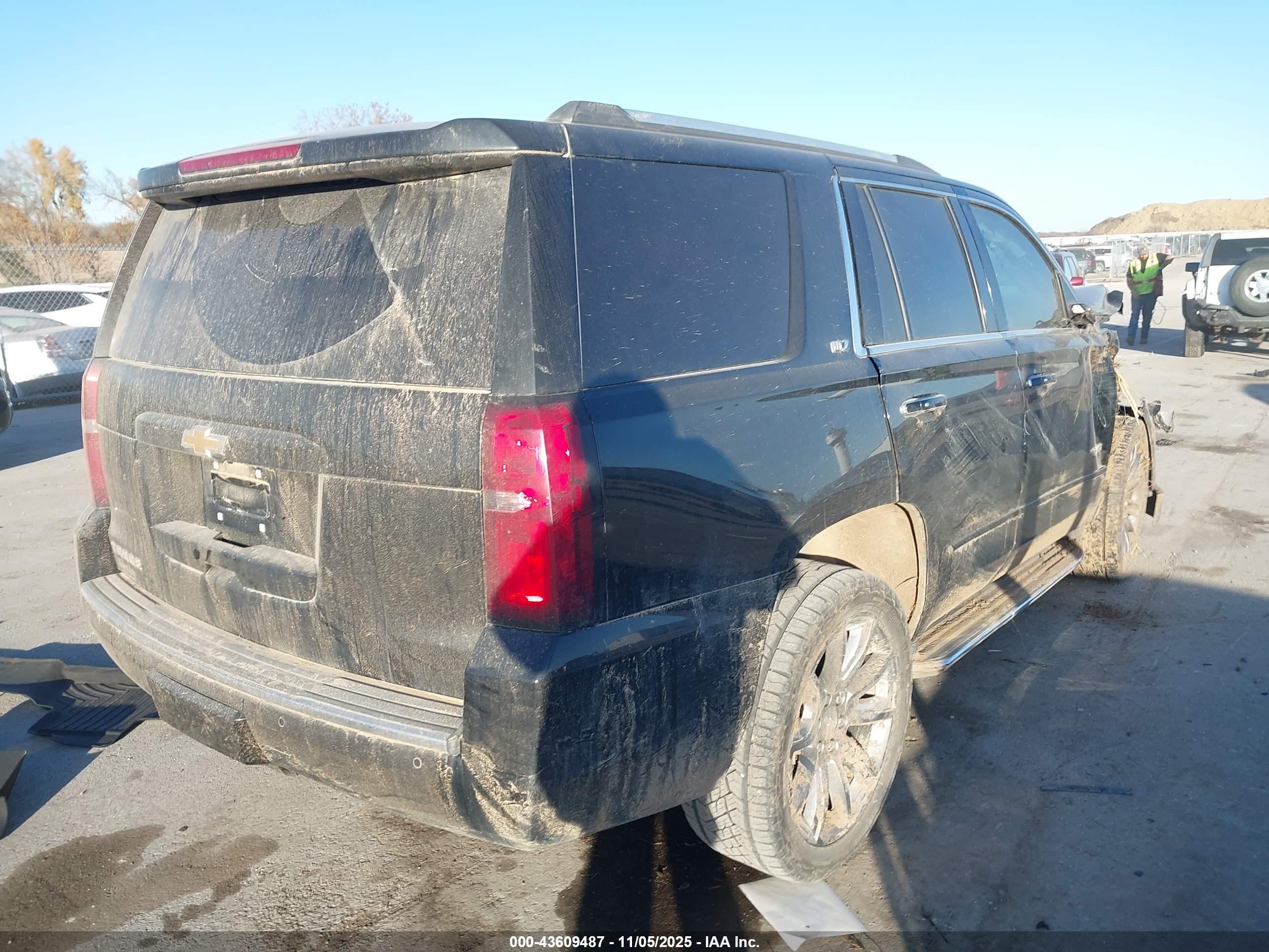 CHEVROLET TAHOE image 4