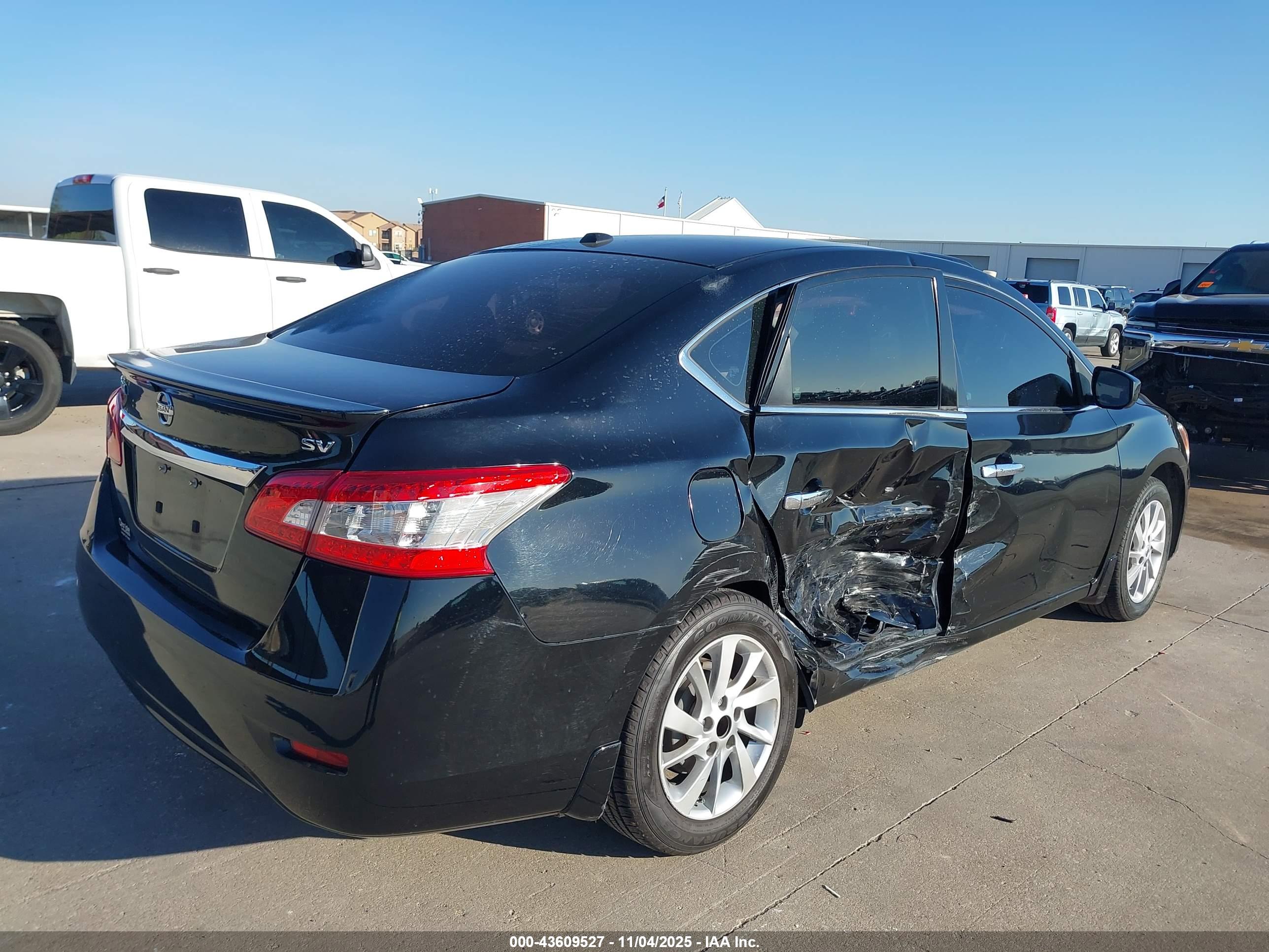 NISSAN SENTRA image 4
