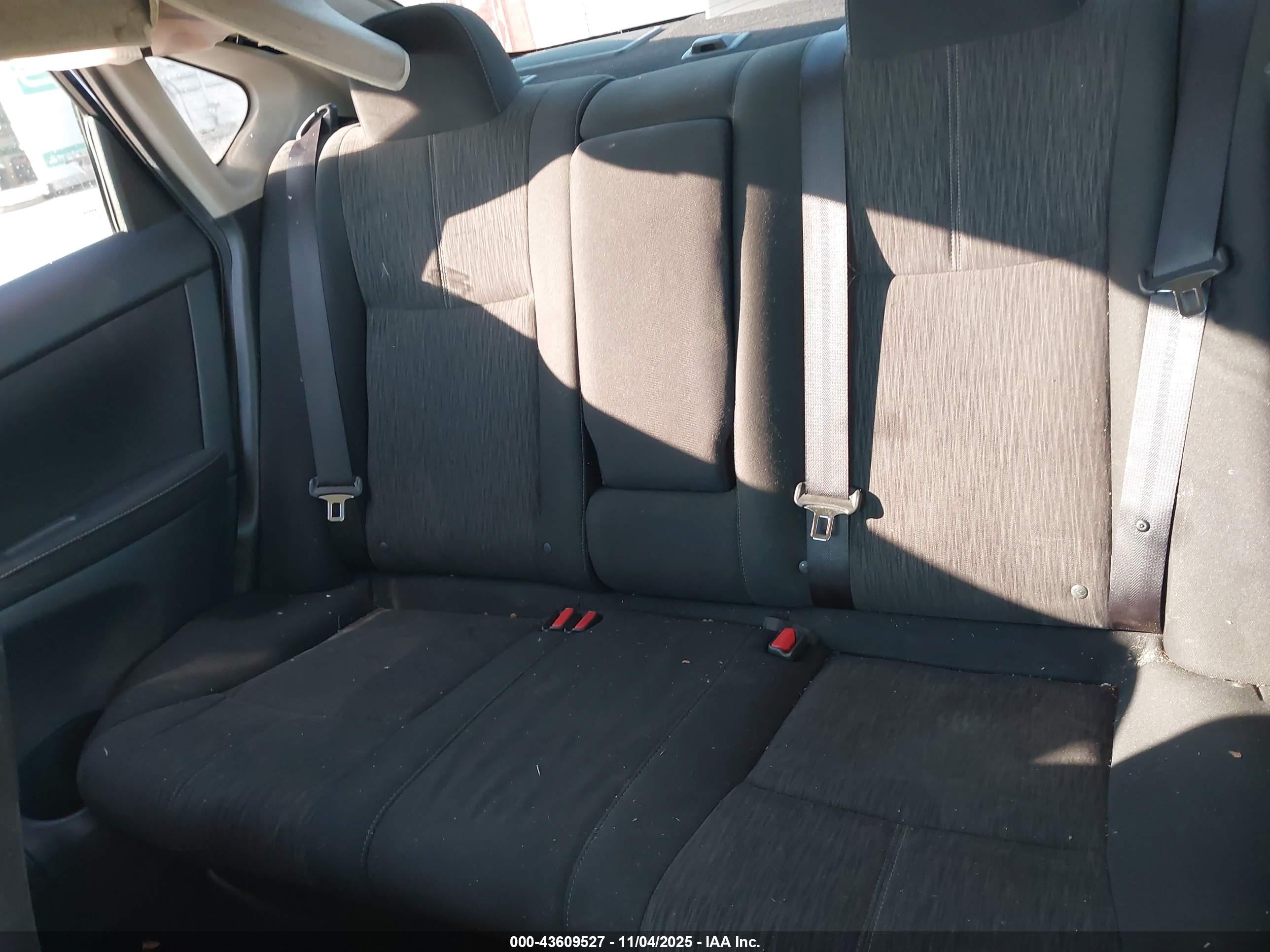 NISSAN SENTRA image 8