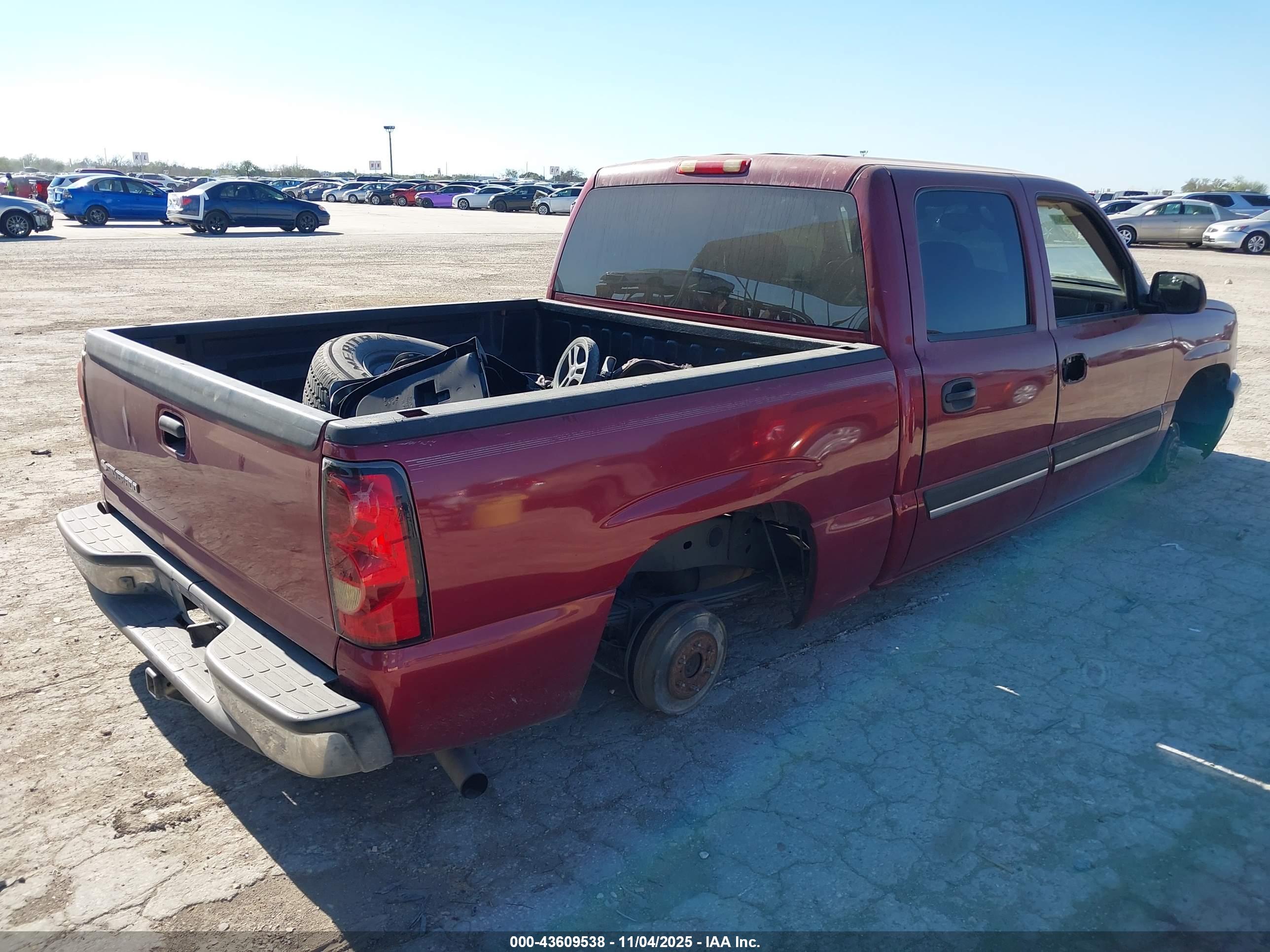 CHEVROLET SILVERADO image 4