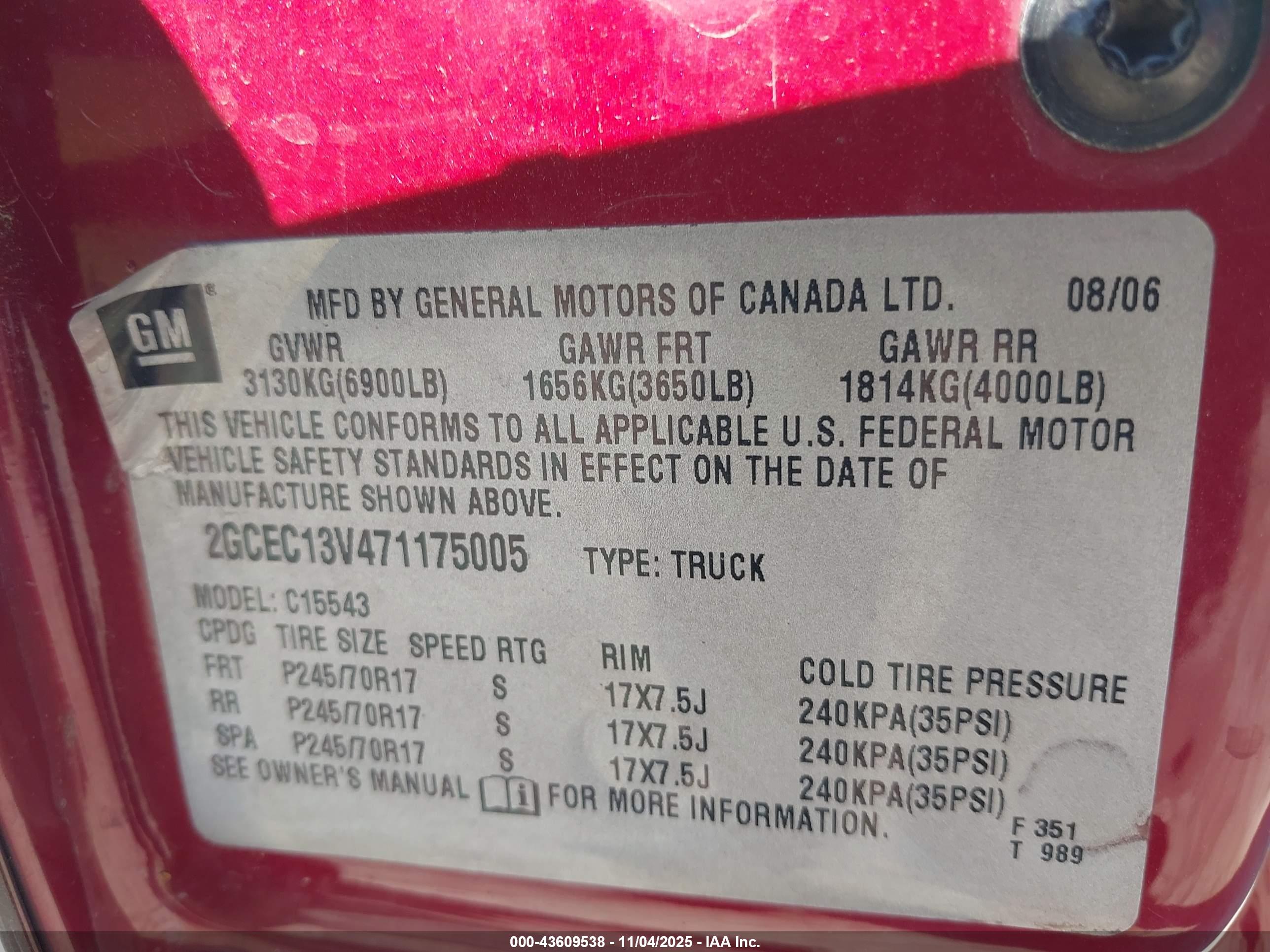 CHEVROLET SILVERADO image 9