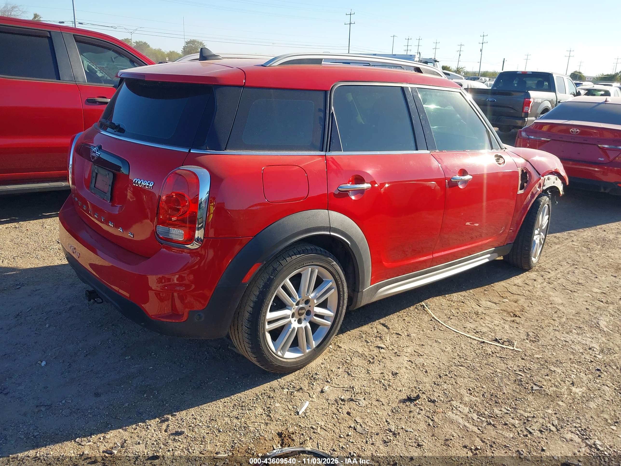 MINI COUNTRYMAN image 4
