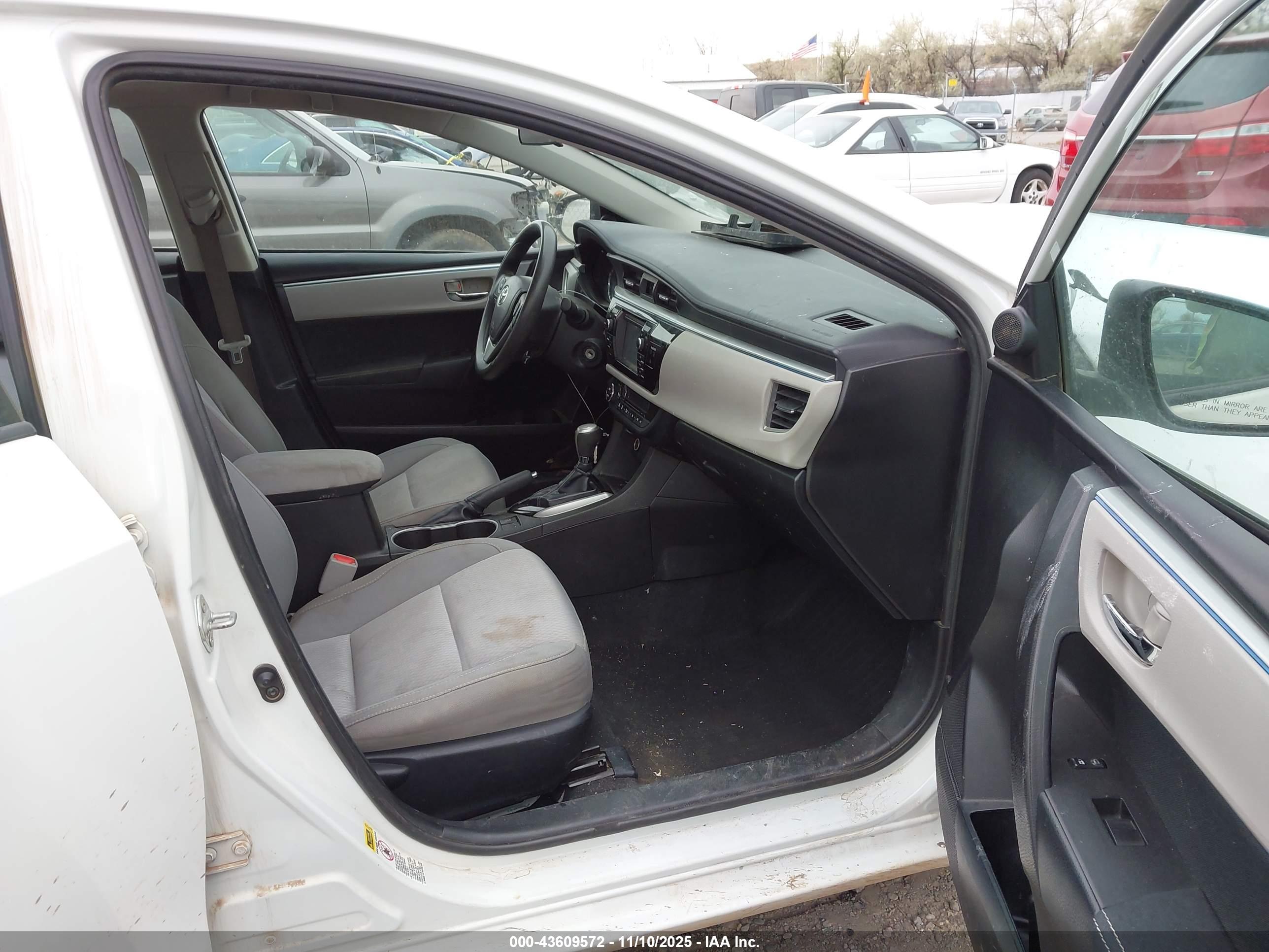 TOYOTA COROLLA image 5