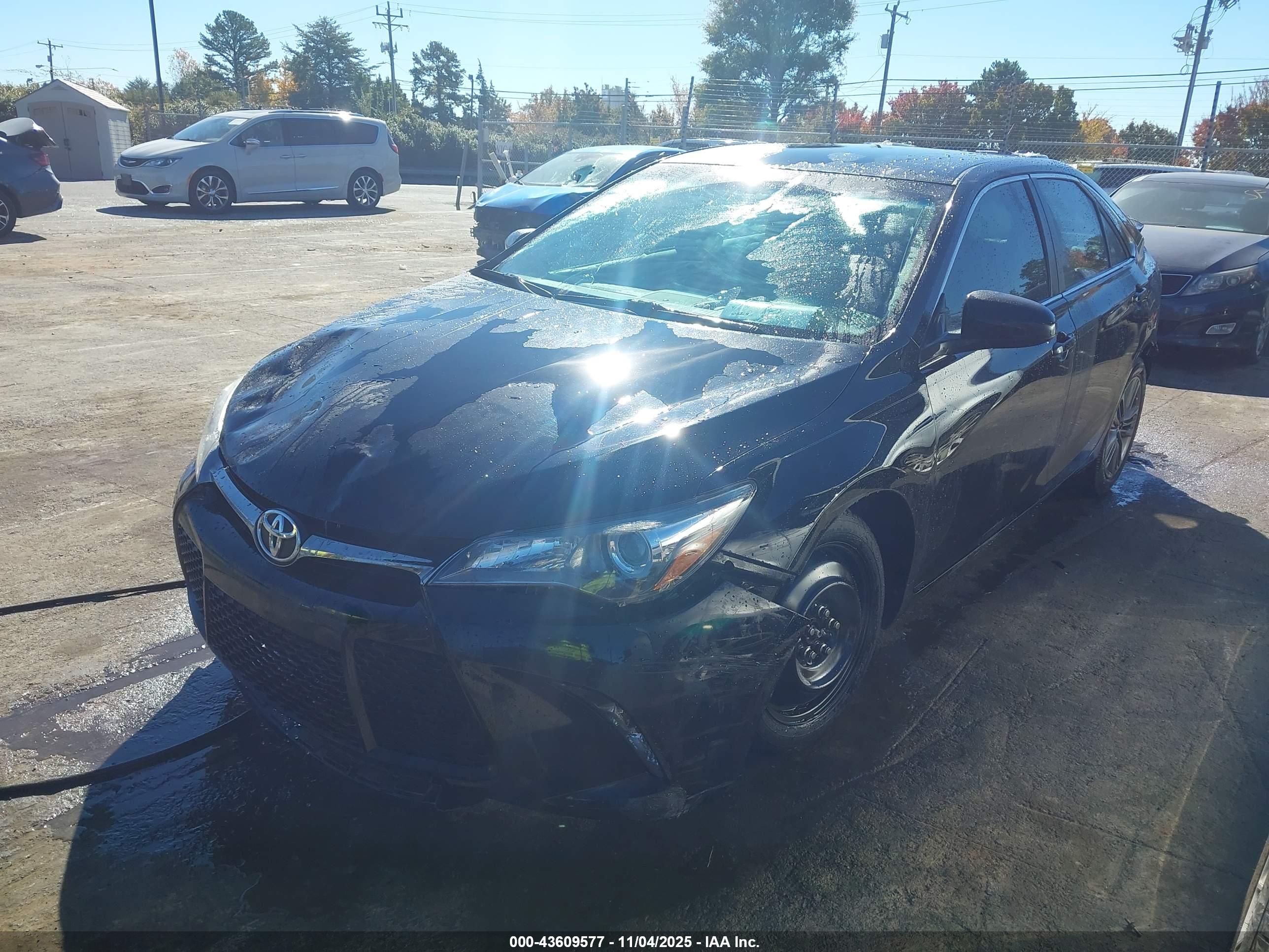 TOYOTA CAMRY image 2