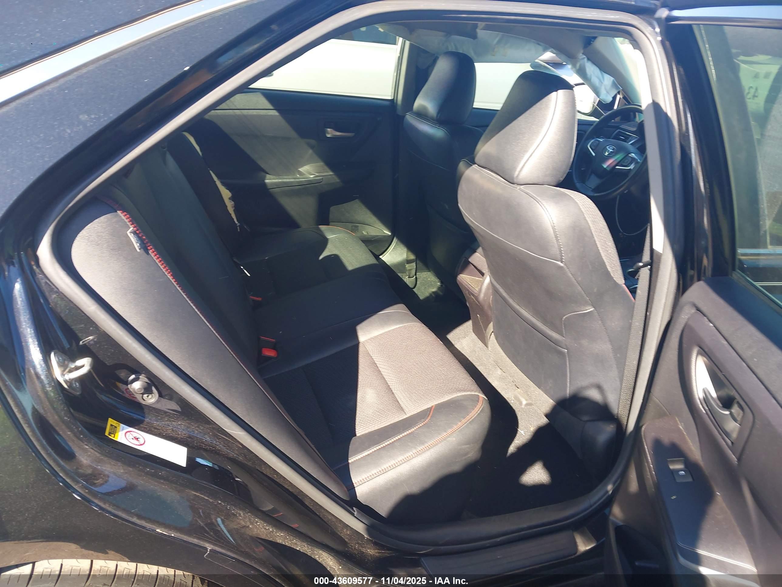 TOYOTA CAMRY image 8