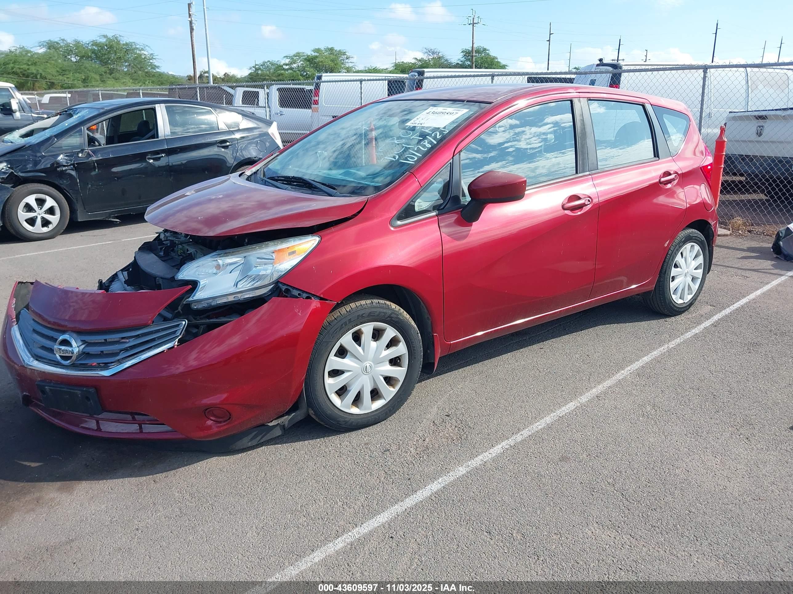 NISSAN VERSA image 2