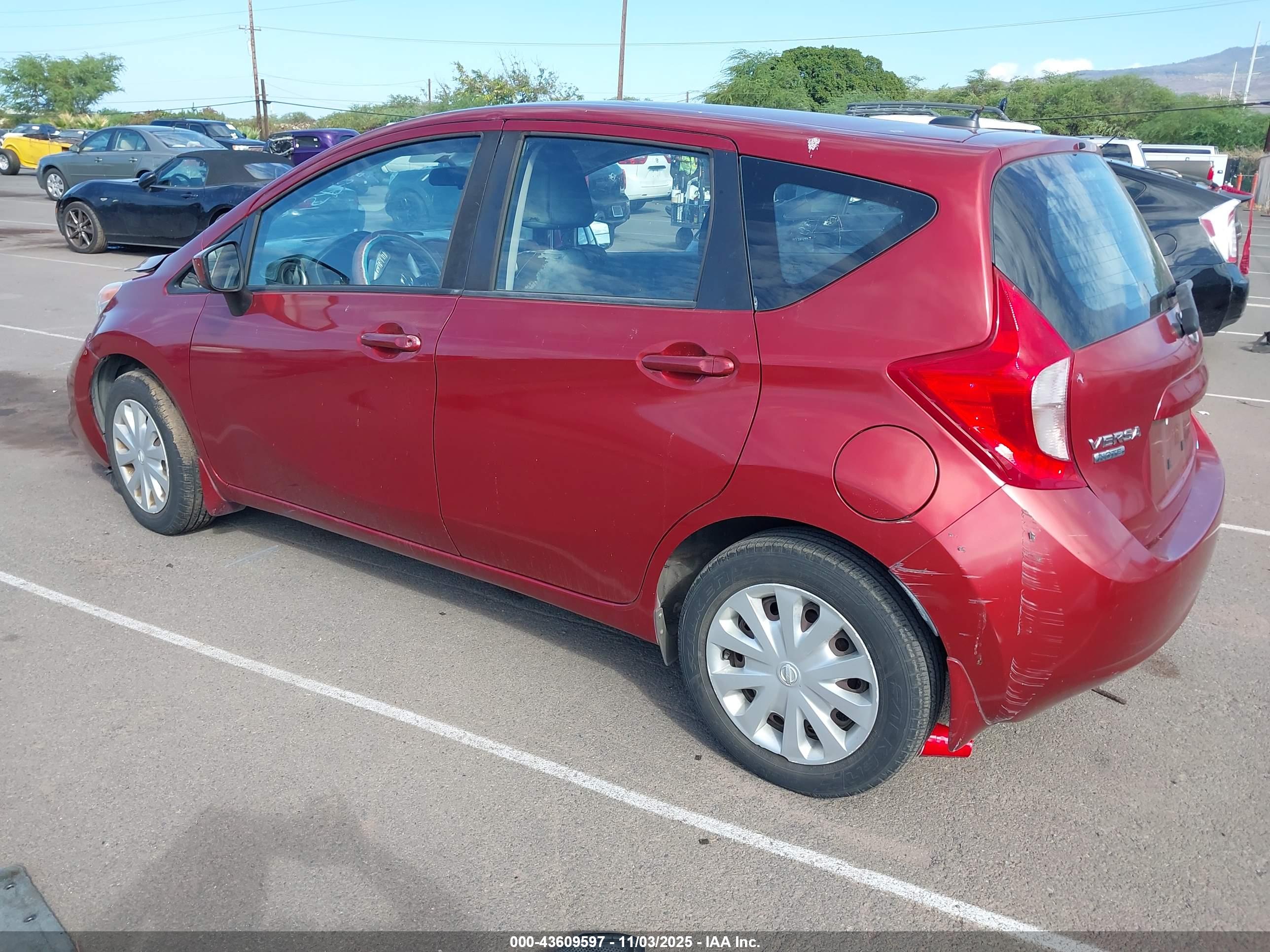 NISSAN VERSA image 3