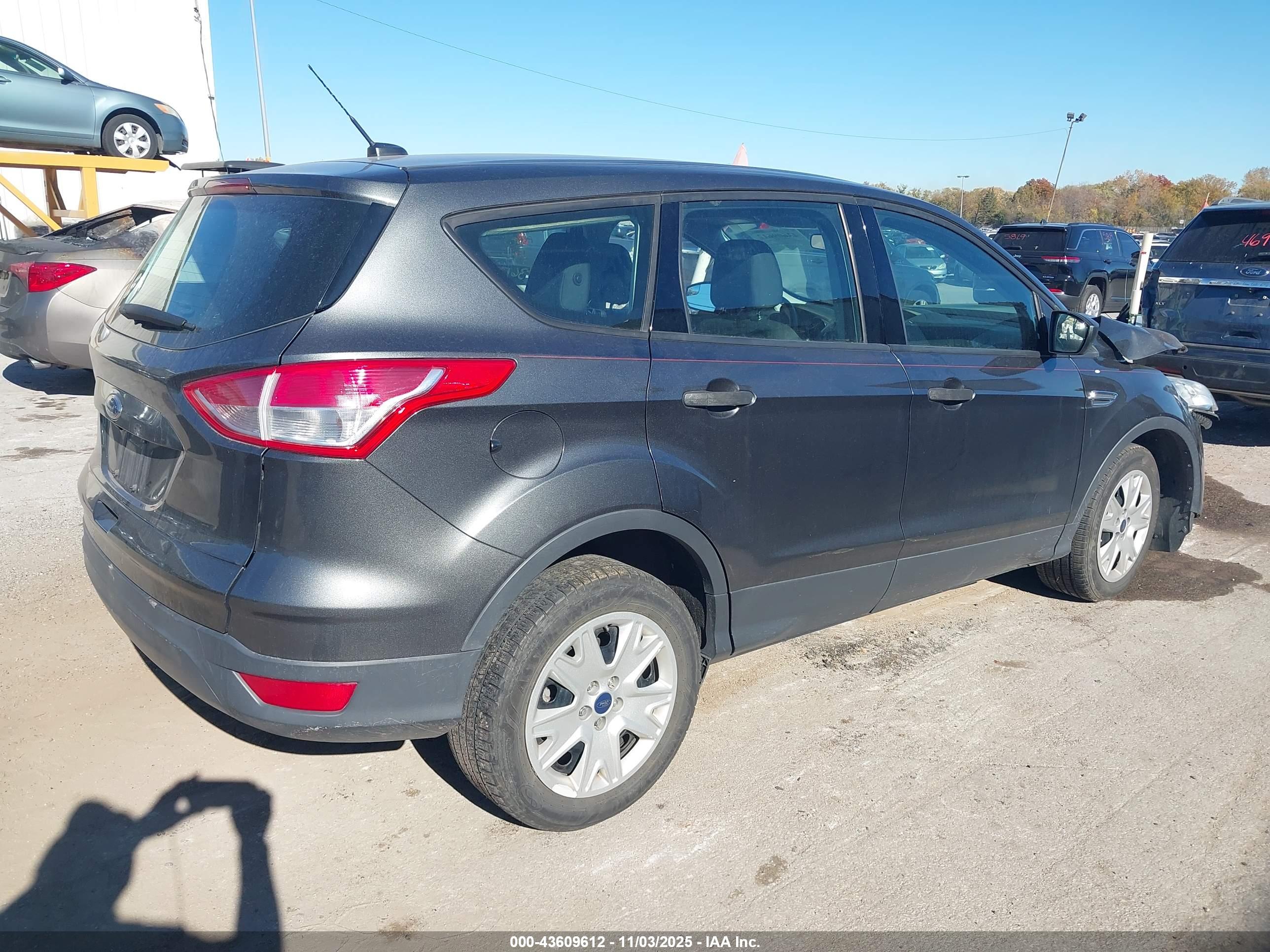 FORD ESCAPE image 4