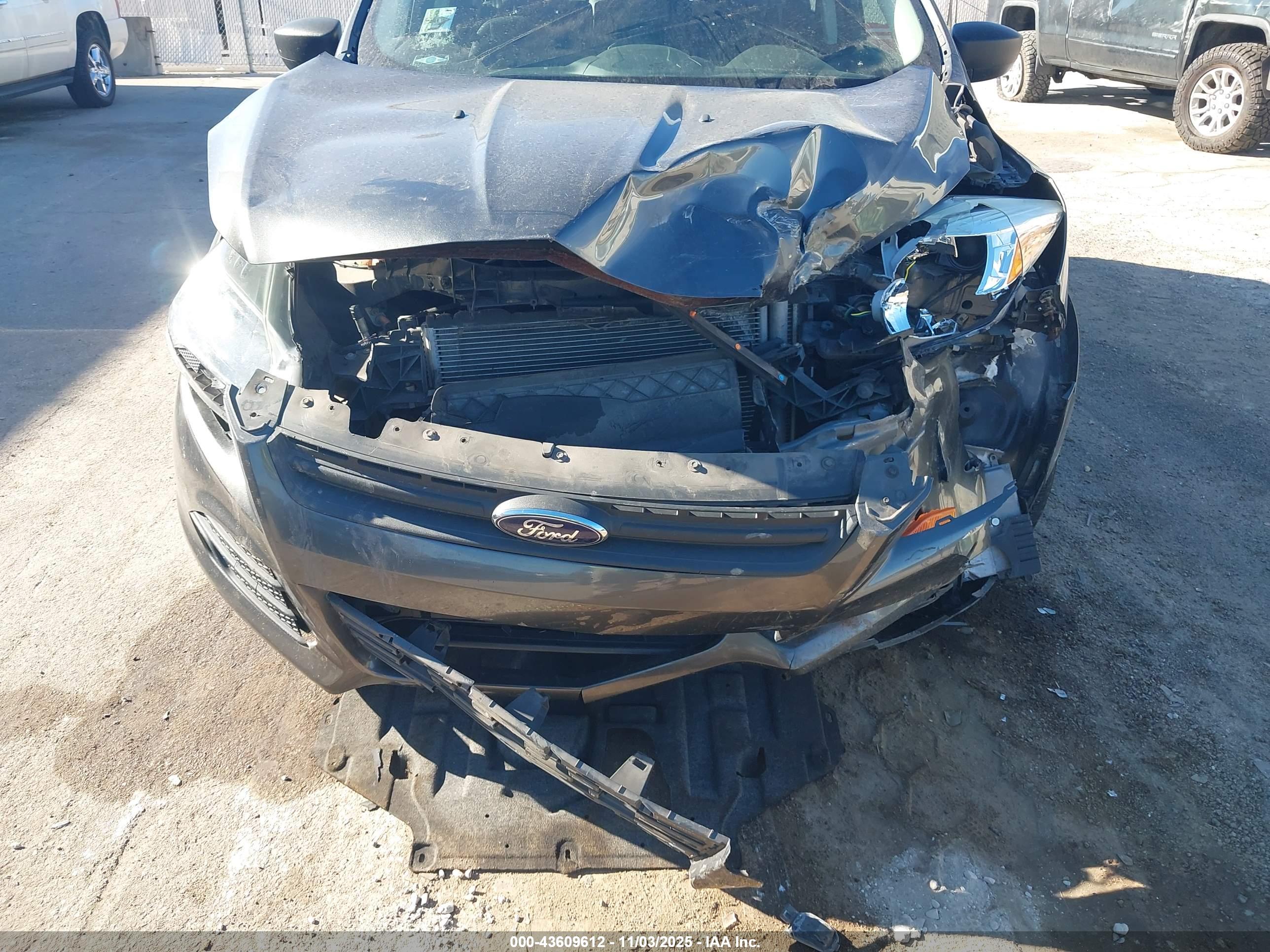 FORD ESCAPE image 6