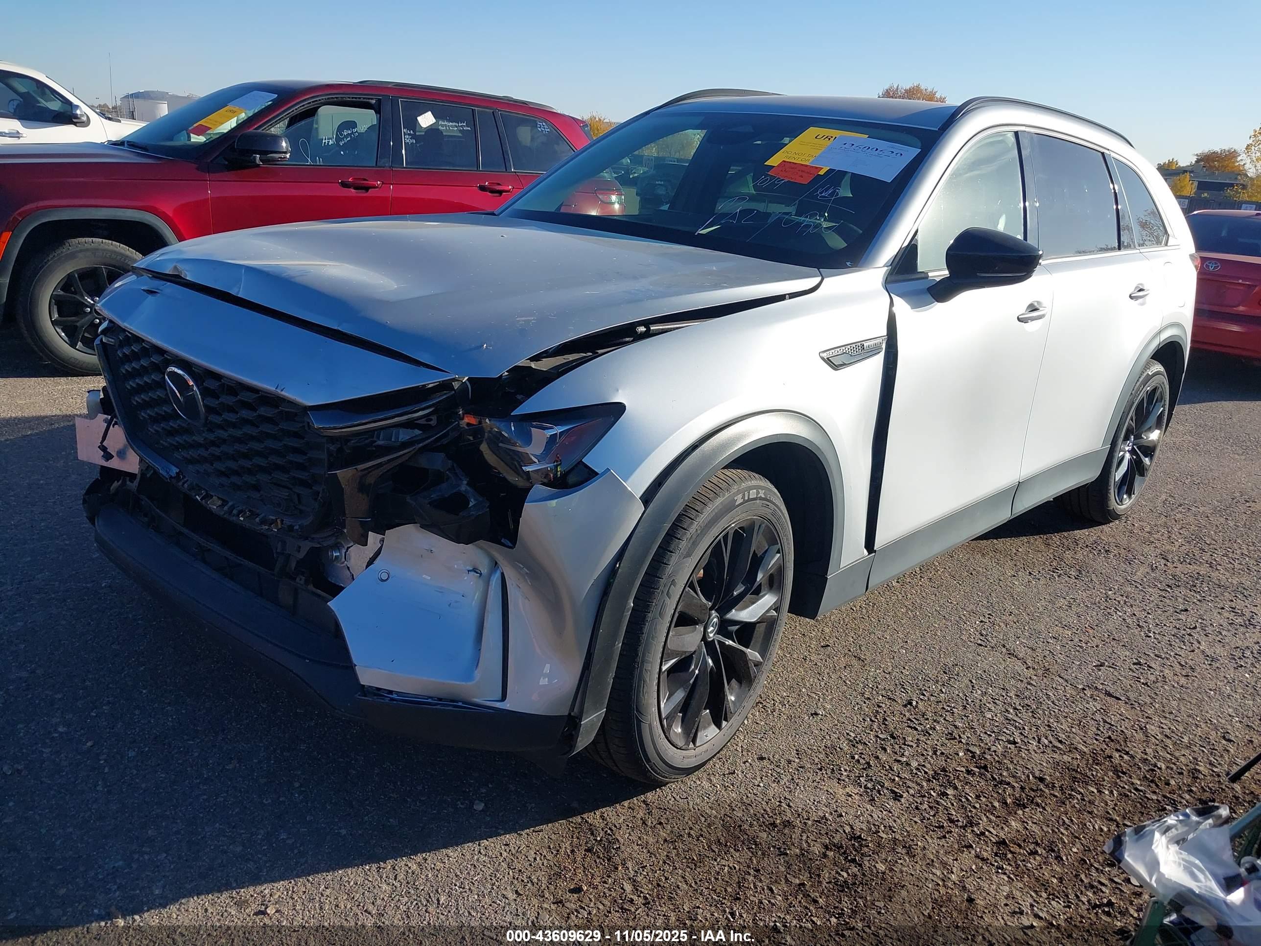 MAZDA CX-90 image 2