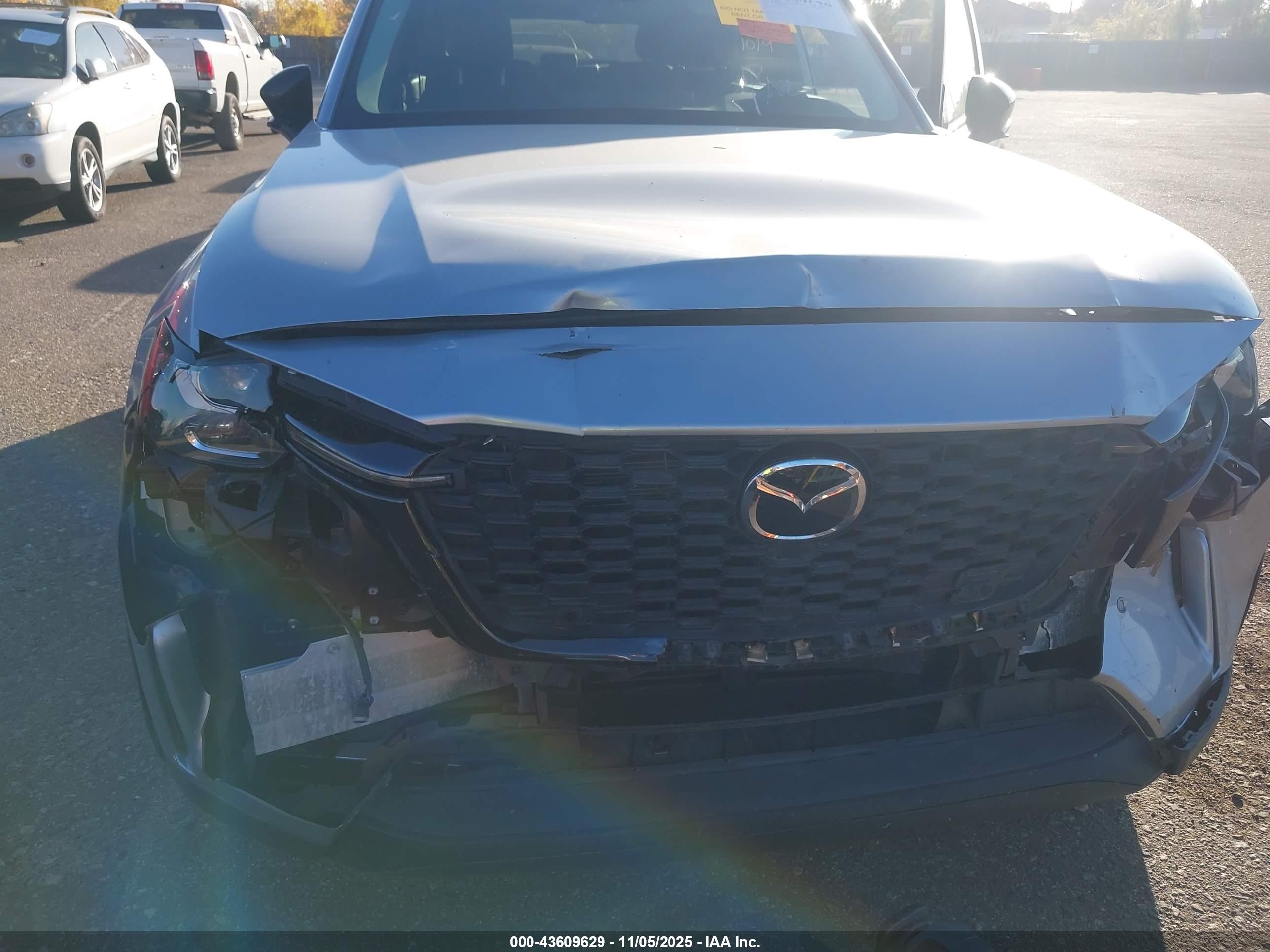 MAZDA CX-90 image 6