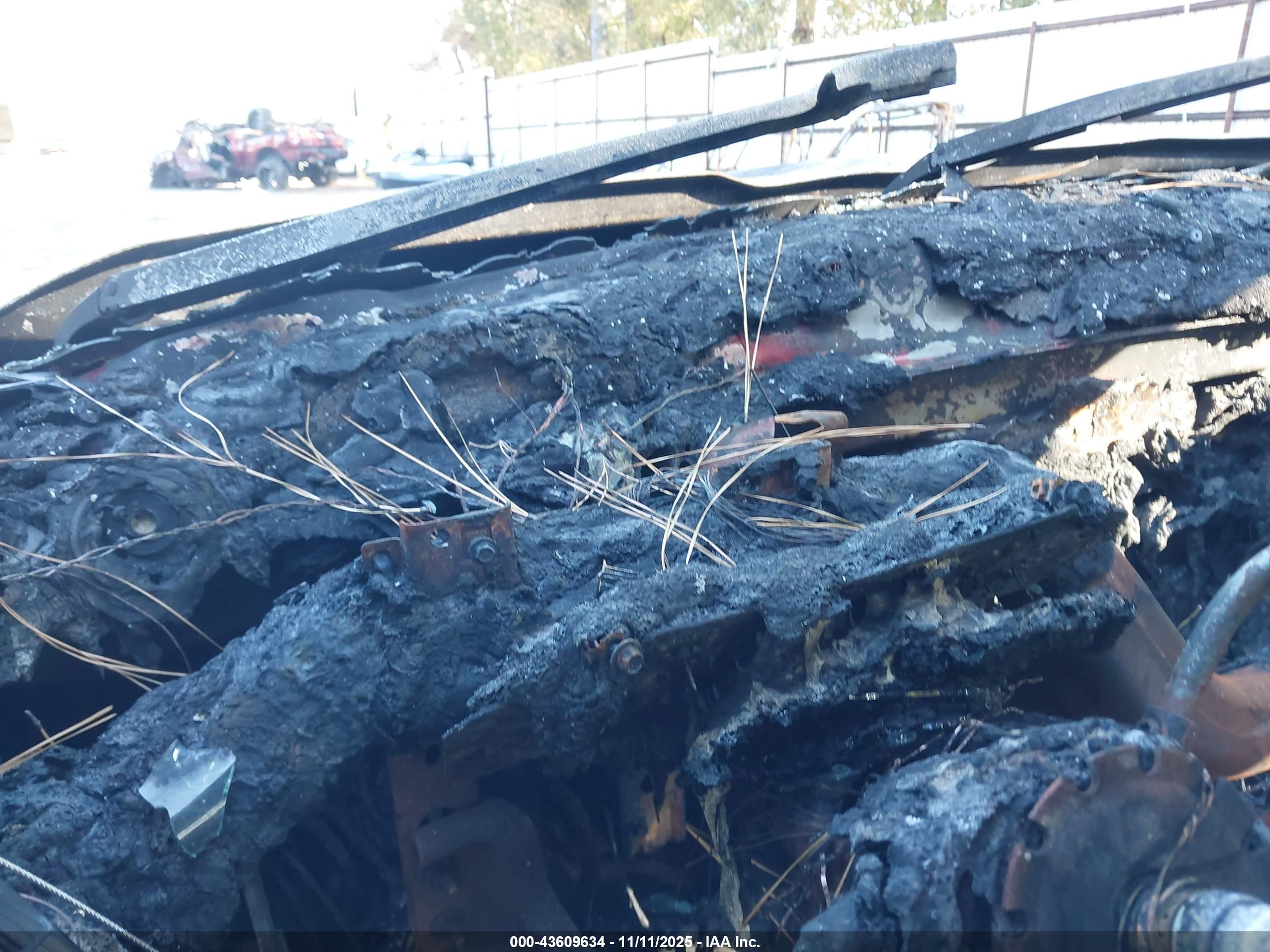 CHEVROLET SILVERADO image 7