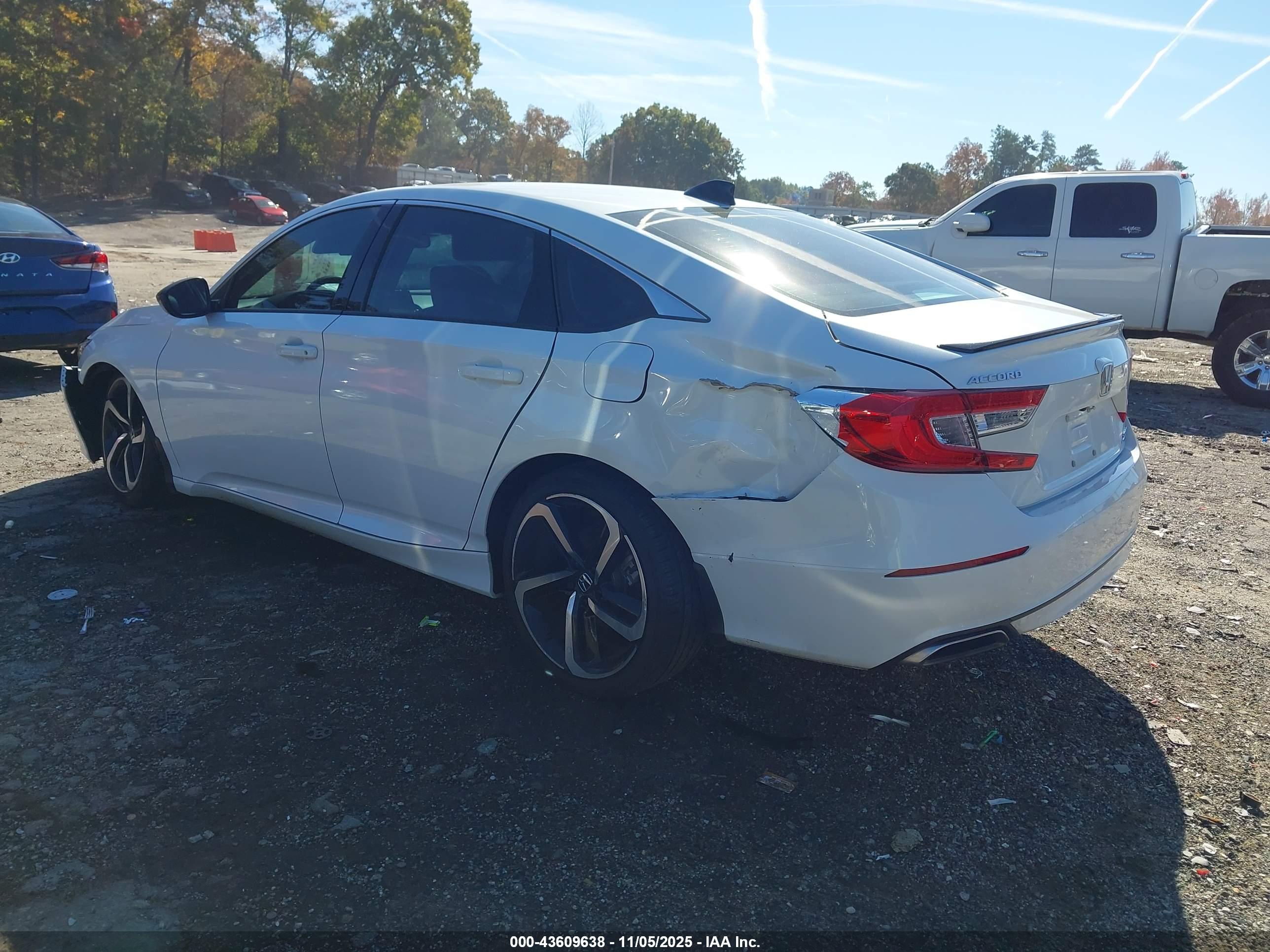 HONDA ACCORD image 3