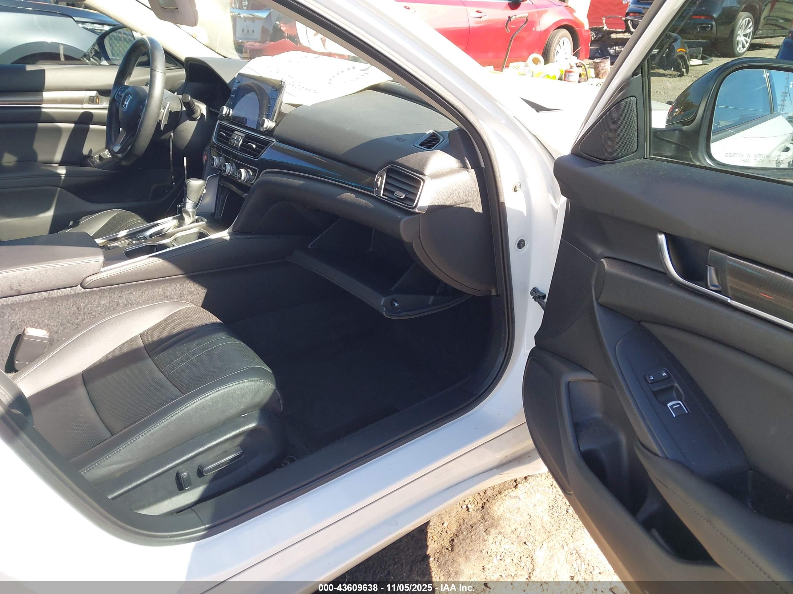 HONDA ACCORD image 5