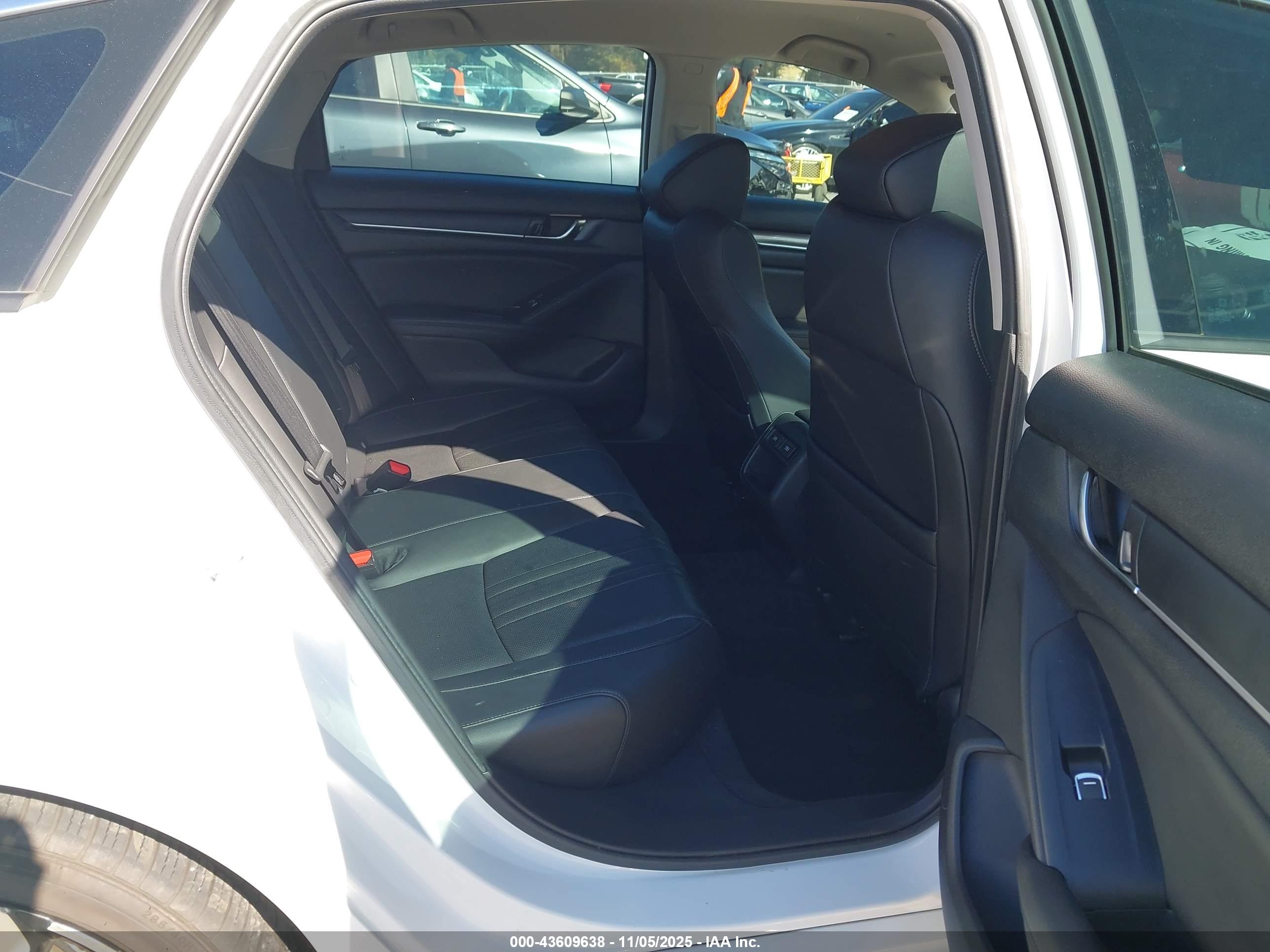 HONDA ACCORD image 8