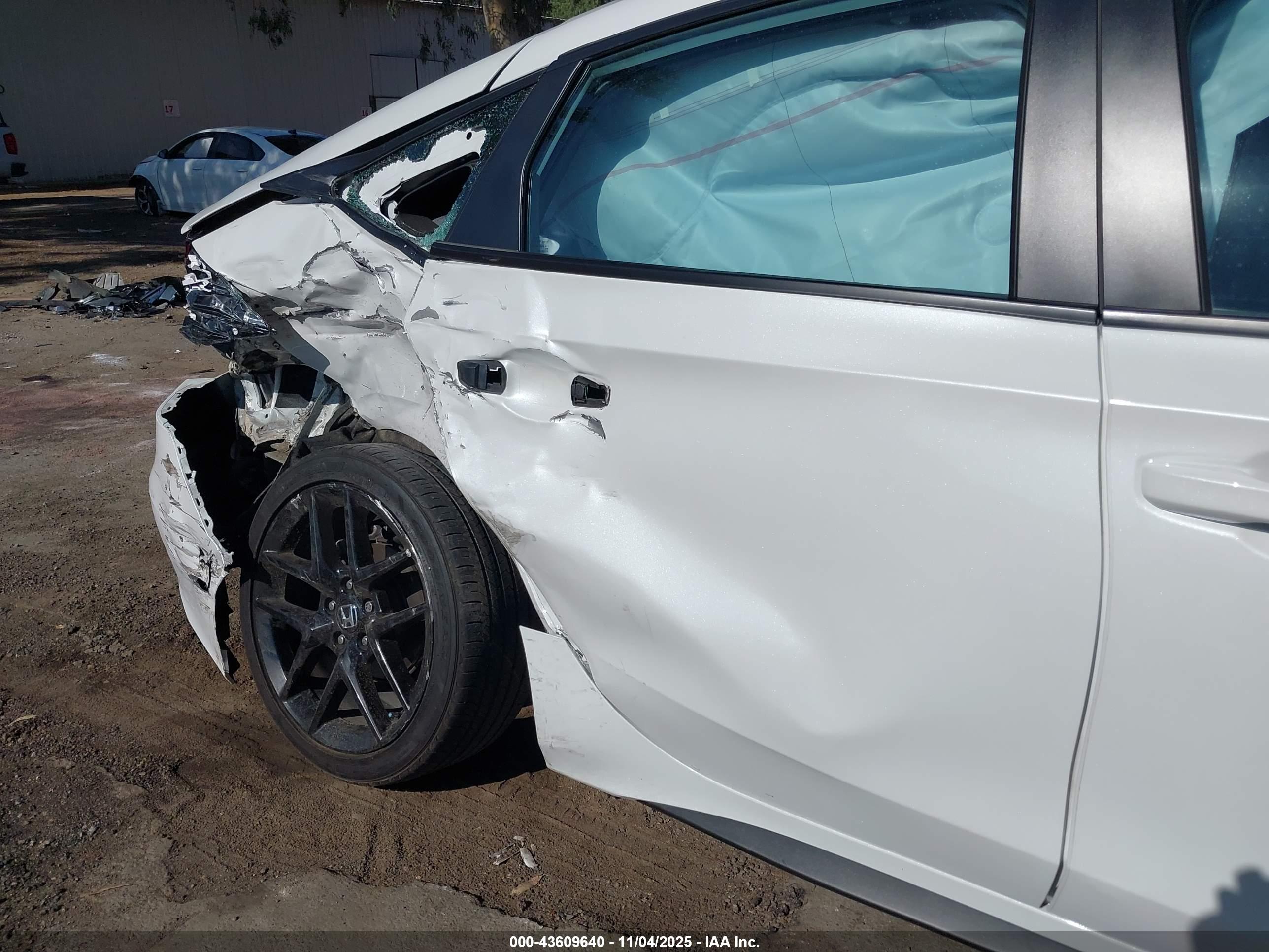 HONDA CIVIC image 6