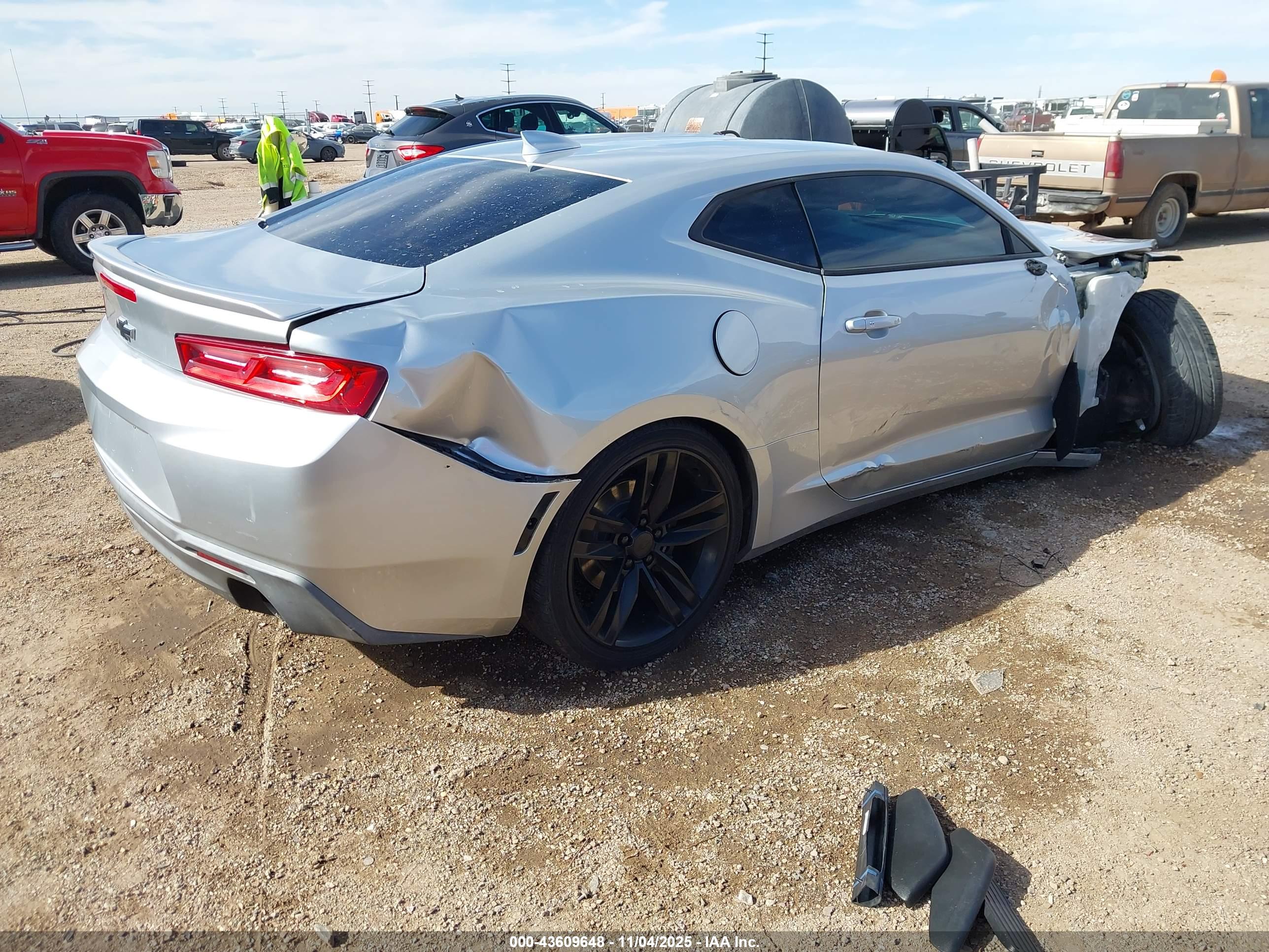 CHEVROLET CAMARO image 4