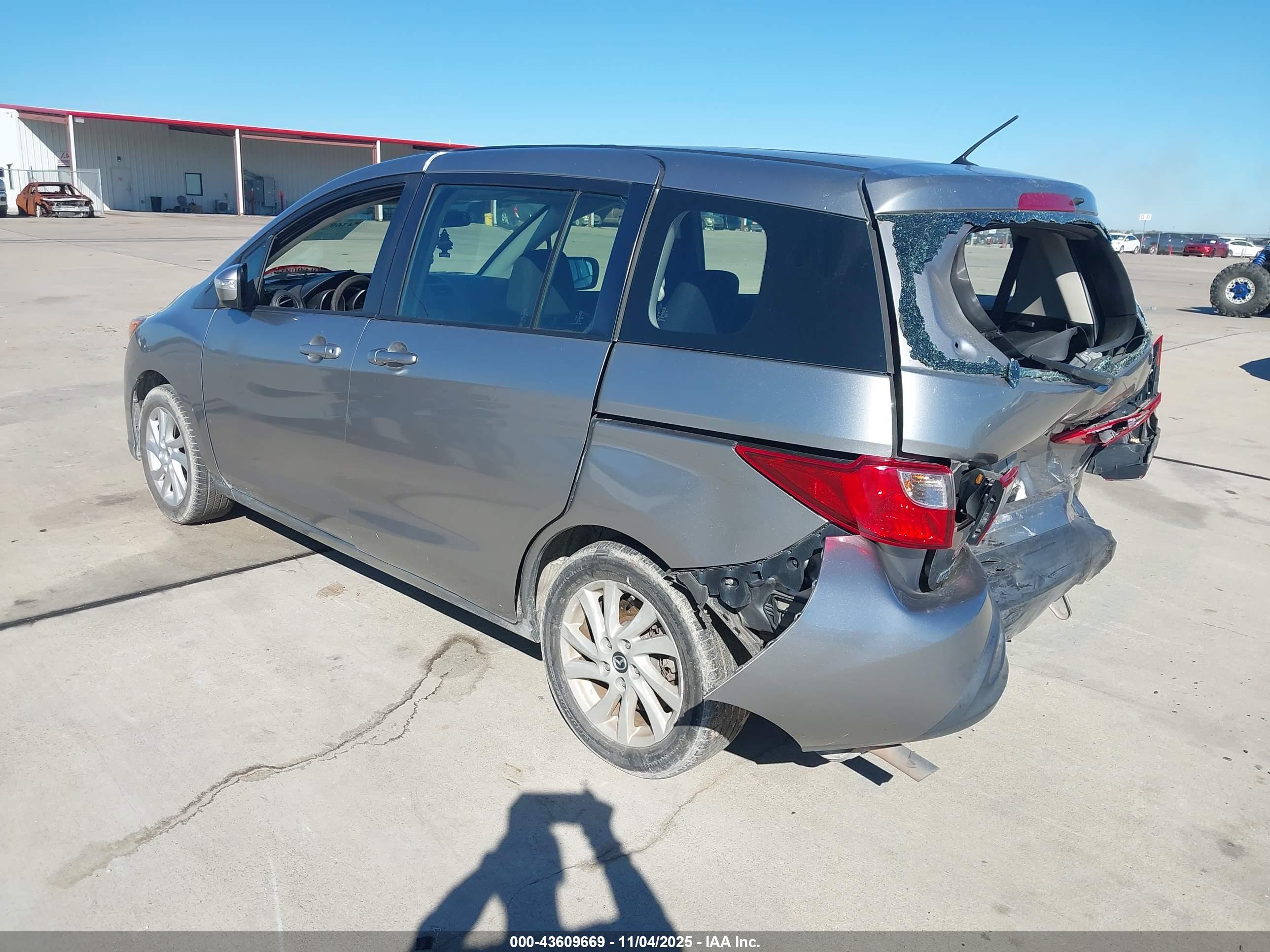 MAZDA MAZDA5 image 3