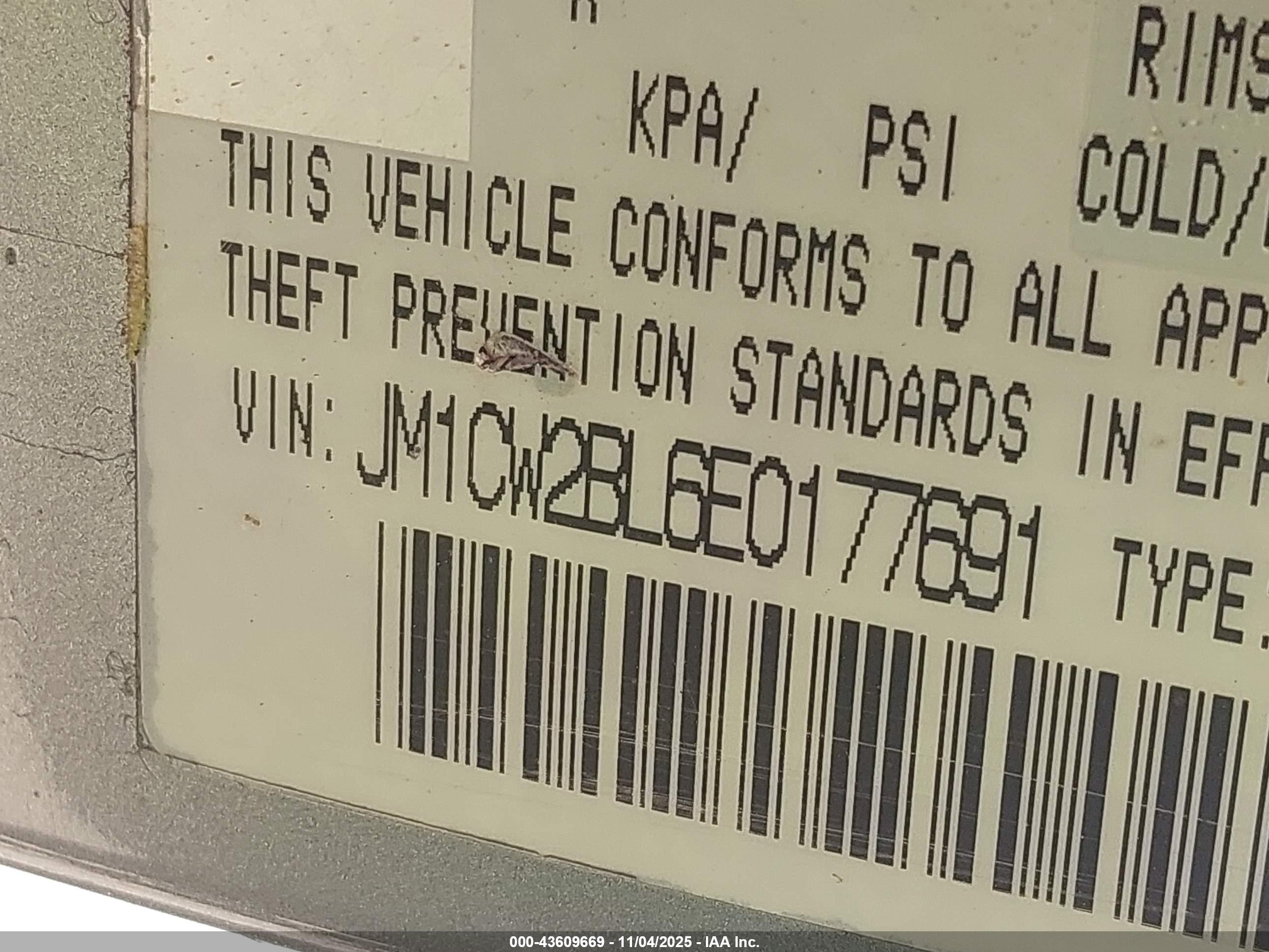 MAZDA MAZDA5 image 9