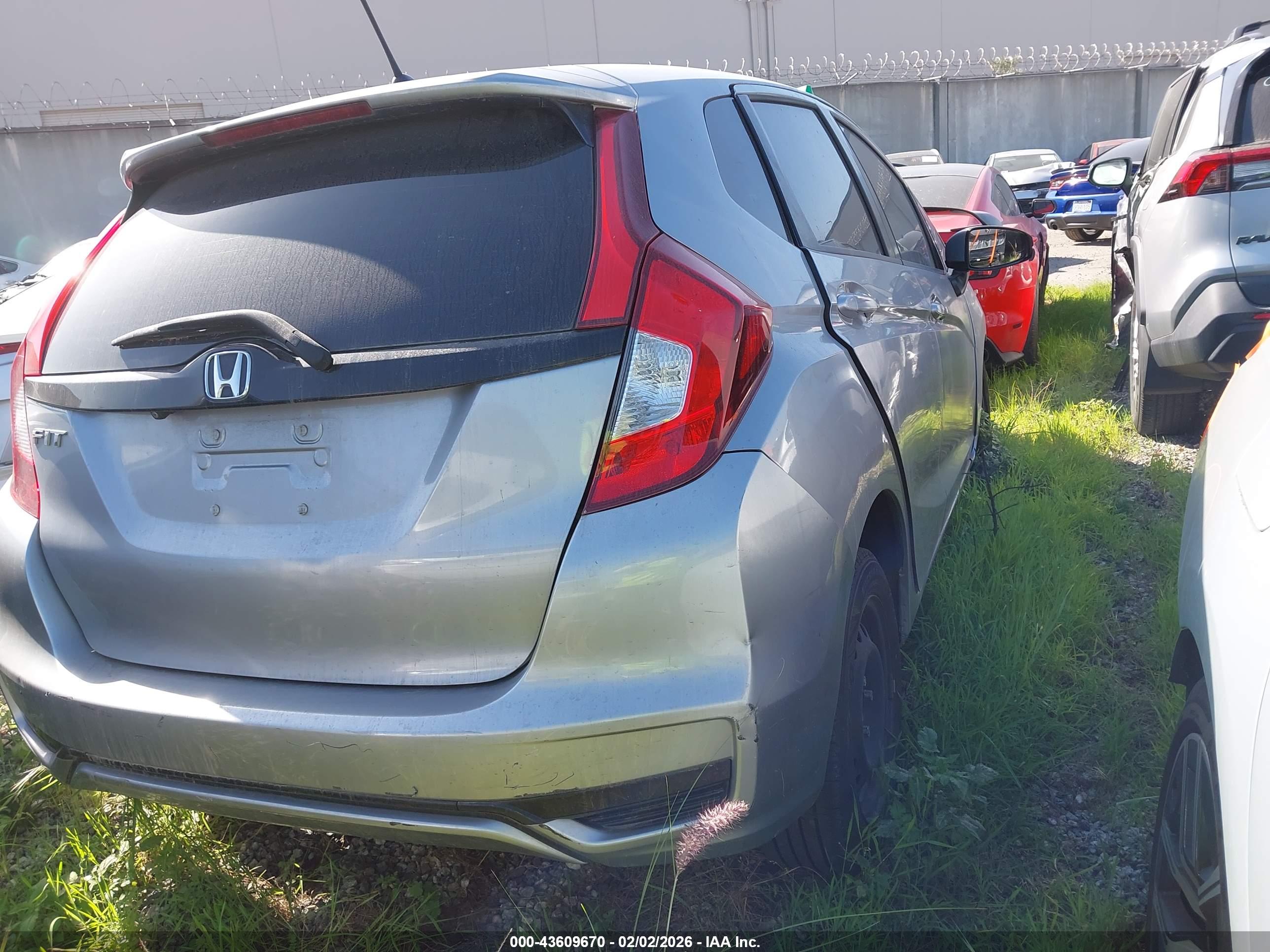 HONDA FIT image 4