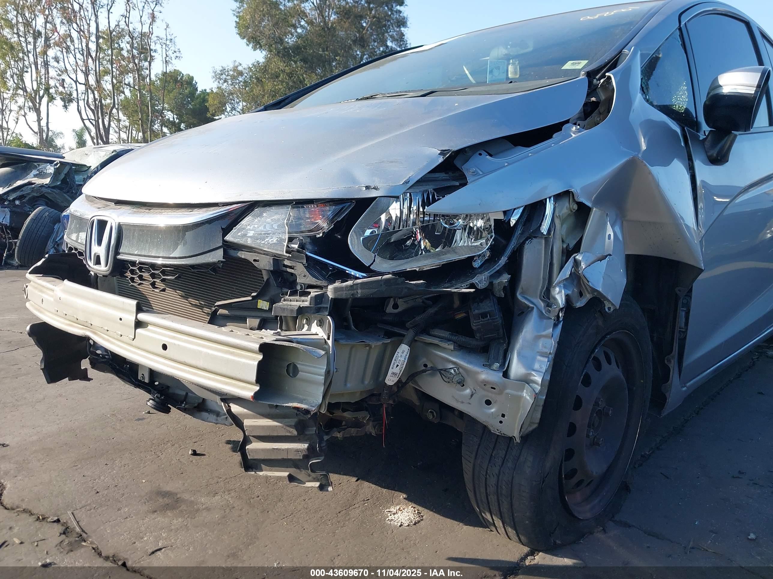 HONDA FIT image 6