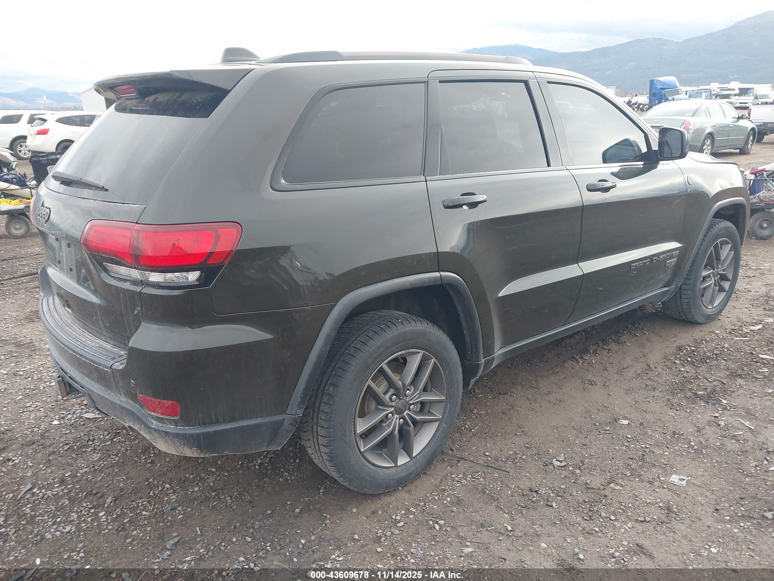JEEP GRAND image 4