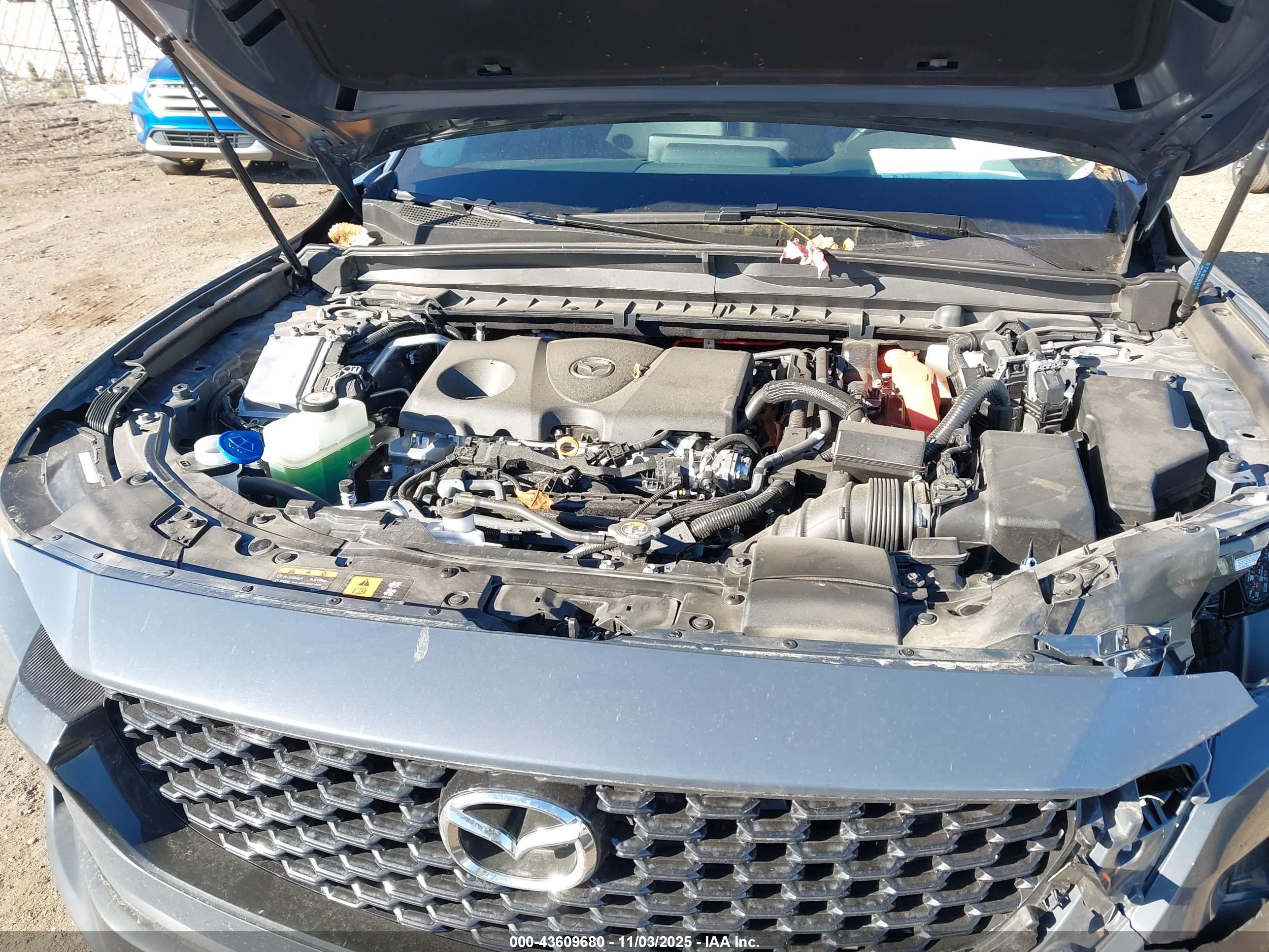 MAZDA CX-50 image 10