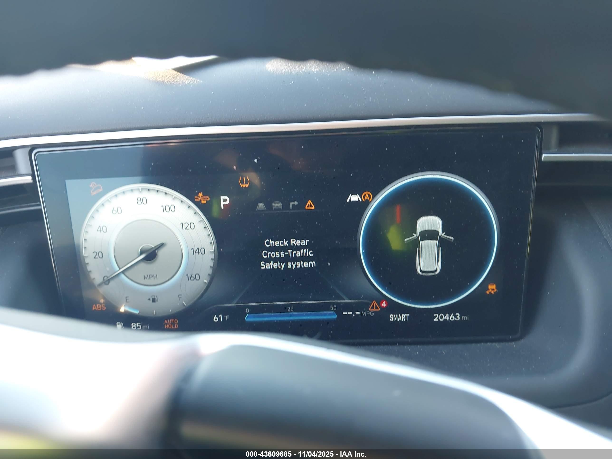 HYUNDAI TUCSON image 7