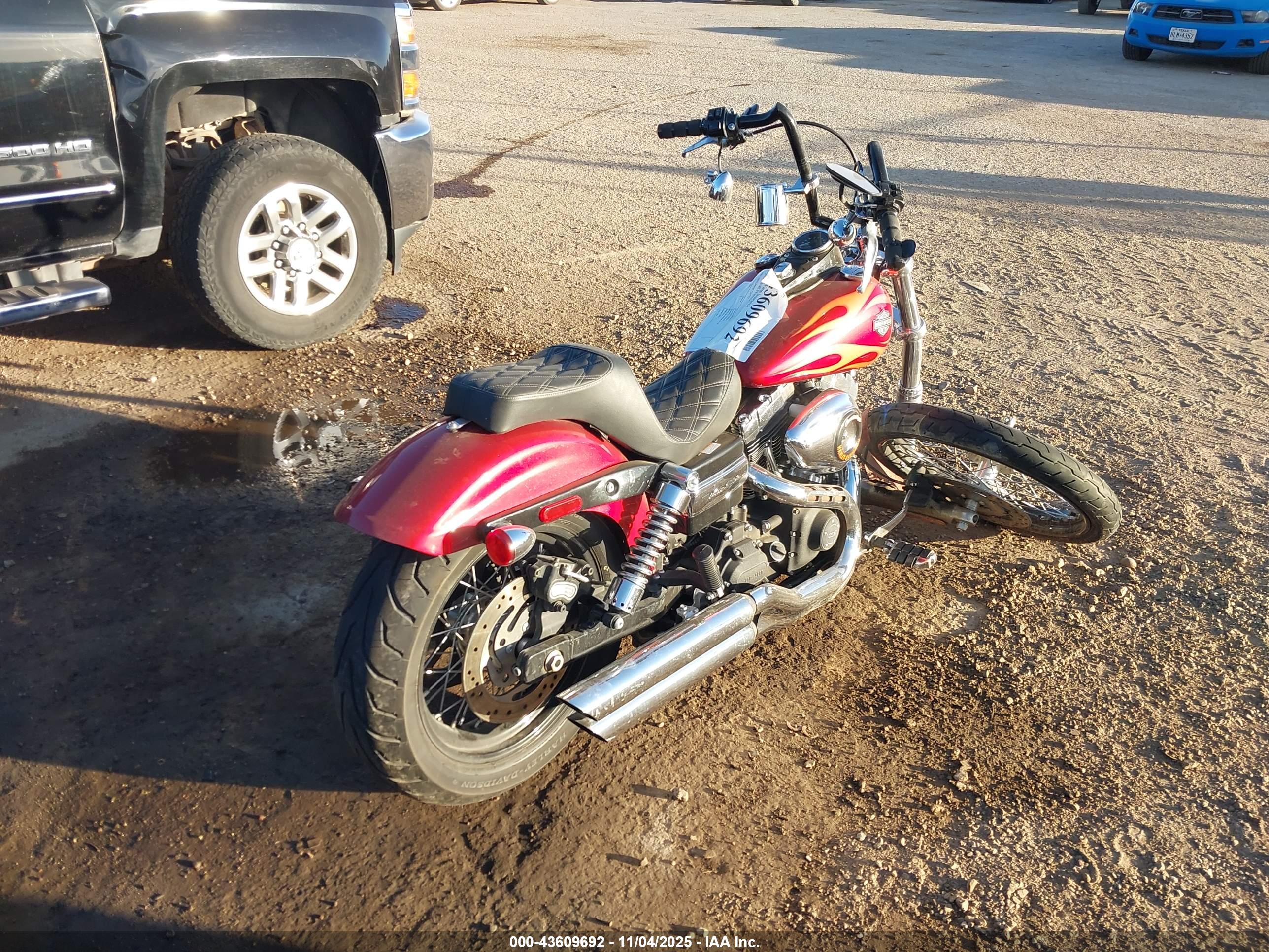 HARLEY-DAVIDSON FXDWG image 4